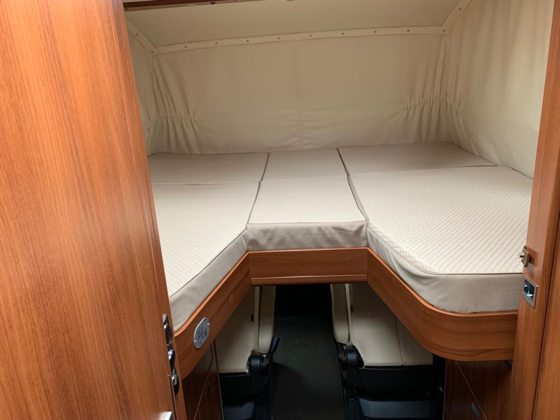 2020 CARTHAGO LINER-FOR-TWO 53L MOTORHOME 11 mths WARRANTY 4529 MILES, MINT CONDITION NO VAT - Image 24 of 38