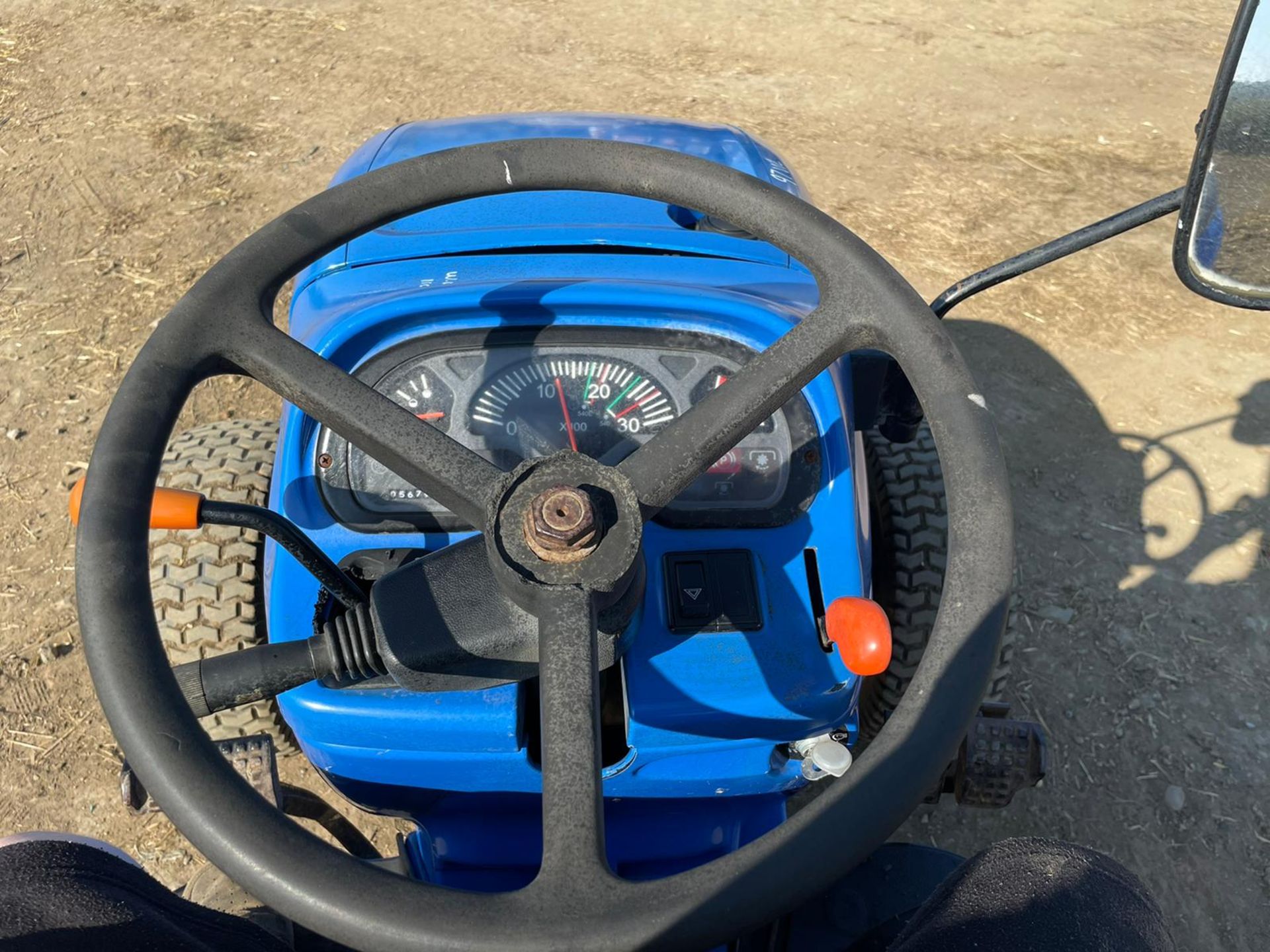 2005 NEW HOLLAND TC27DA COMPACT TRACTOR, RUNS DRIVES AND WORKS, ALL GEARS WORK *PLUS VAT* - Image 10 of 14