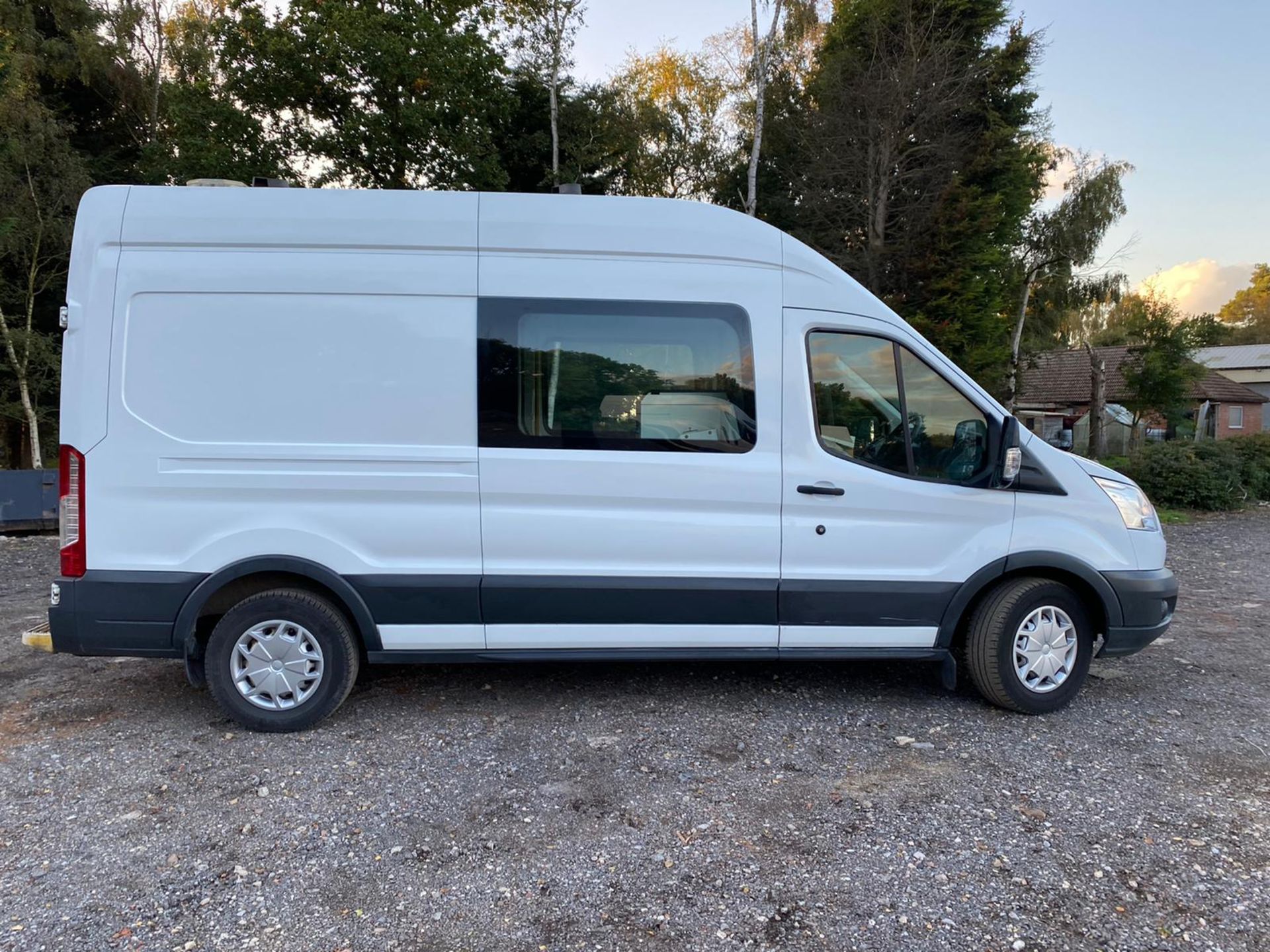 2015 FORD TRANSIT 350 WHITE WELFARE VAN, 2.2 DIESEL ENGINE, SHOWING 116K MILES *PLUS VAT* - Image 7 of 12