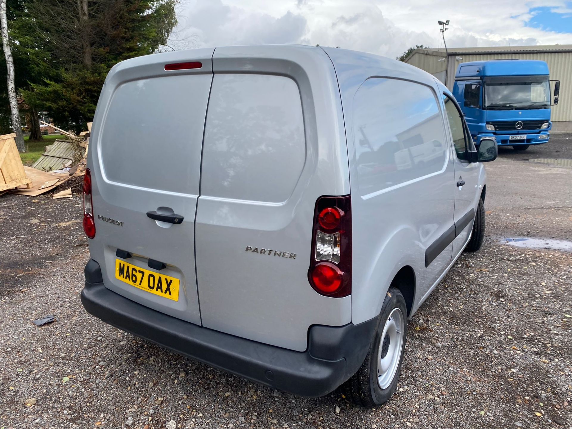 2017/67 PEUGEOT PARTNER SE L1 BLUE HDI SILVER PANEL VAN, 1.6 DIESEL, 83K MILES *PLUS VAT* - Image 5 of 9