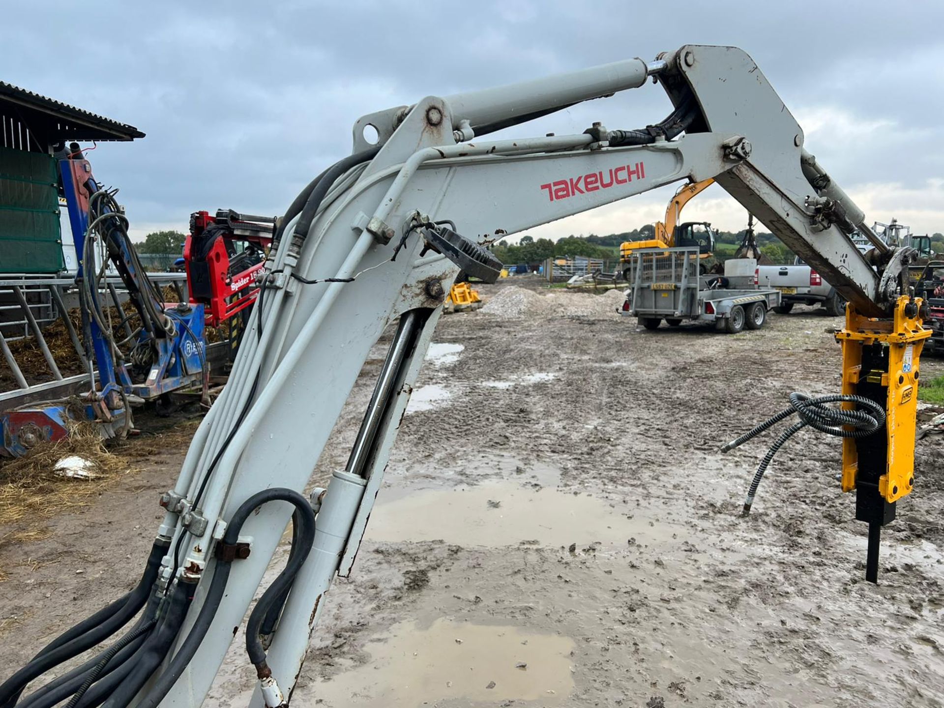 2010 TAKEUCHI TB016 1.6 TON MINI DIGGER WITH NEW AND UNUSED HMB ROCK BREAKER, 2102 HOURS *PLUS VAT* - Image 11 of 21