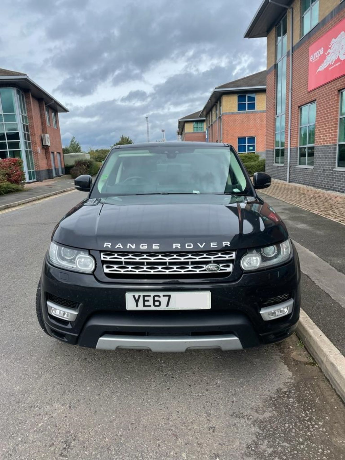 2017/67 LAND ROVER RANGE ROVER SPORT HSE SDV6 A BLACK ESTATE, 98K MILES, 3.0 DIESEL *NO VAT* - Image 2 of 5