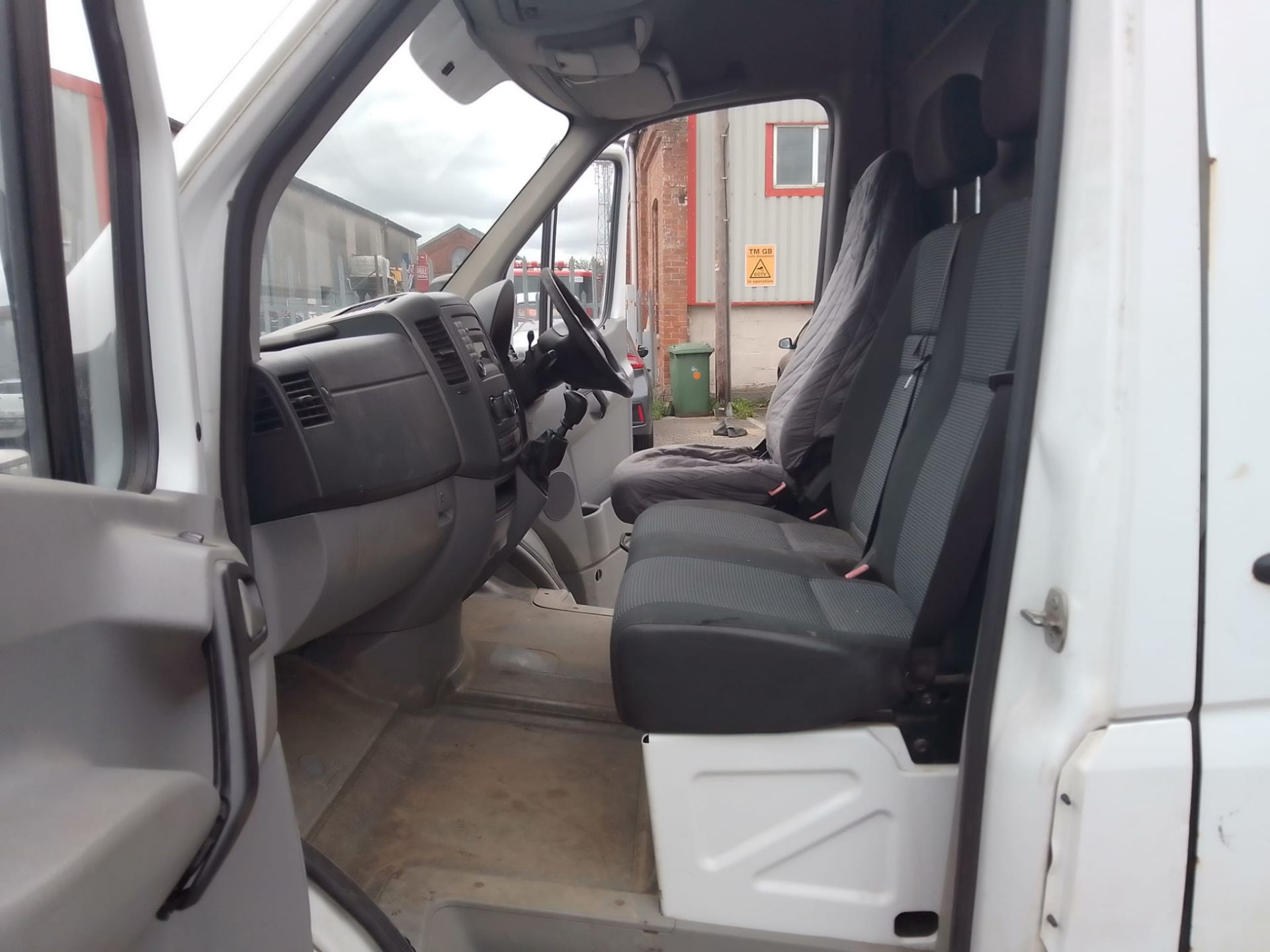 2010 MERCEDES-BENZ SPRINTER 313 2.1 CDI WHTIE PANEL VAN, AIR CONDIITONING *PLUS VAT* - Image 10 of 13