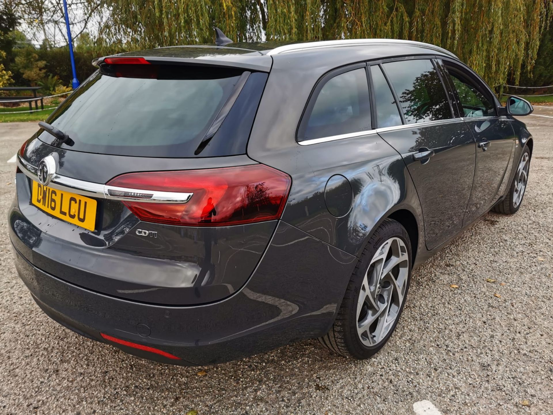 2016 VAUXHALL INSIGNIA SRI NAV CDTI EFL GREY ESTATE, SHOWING 9532 MILES, 2.0 DIESEL *NO VAT* - Image 7 of 28