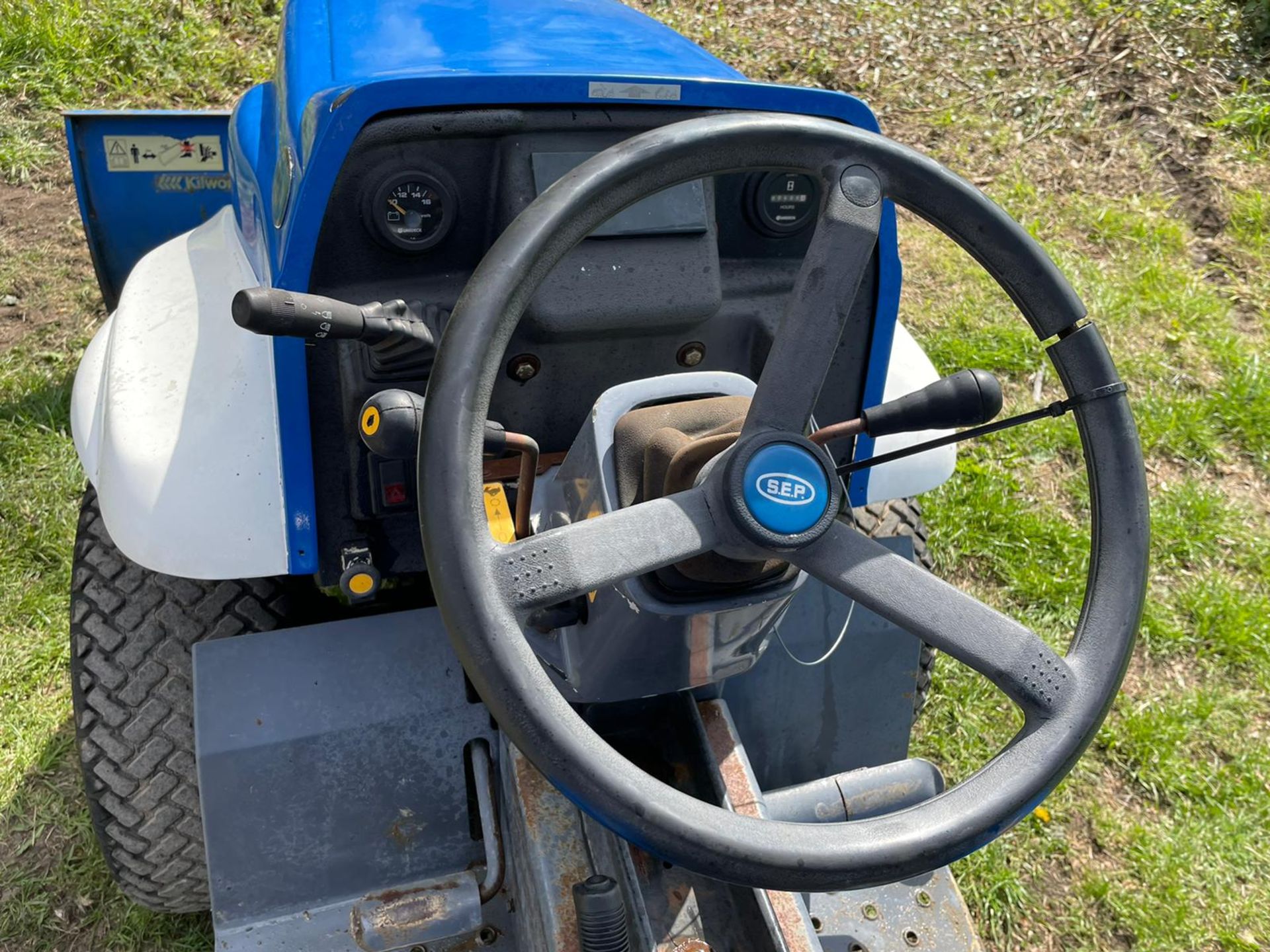 S E P GULLIVER OVERDRIVE 416 COMPACT TRACTOR WITH FRONT SNOW PLOUGH, ROLL BAR *PLUS VAT* - Image 10 of 14