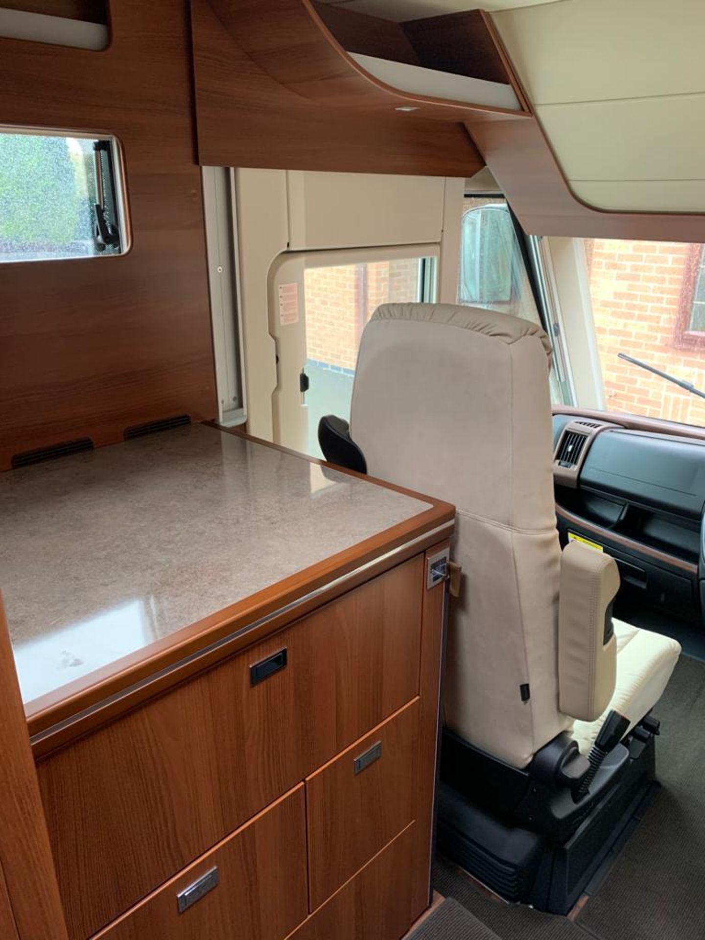 2020 CARTHAGO LINER-FOR-TWO 53L MOTORHOME 11 mths WARRANTY 4529 MILES, MINT CONDITION NO VAT - Image 27 of 38