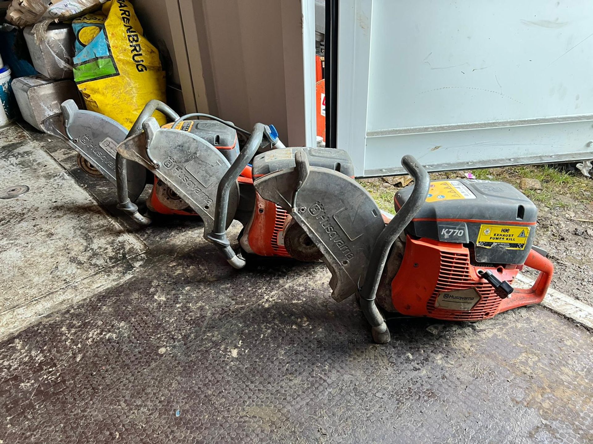 3 x HUSQVARNA K760 / K770 PETROL DISC CUTTERS, NO BLADES, SOLD AS SEEN, 2 STROKE FUEL ONLY *PLUS VAT