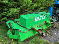 GREEN NATTA SWEEPER BUCKET, SUITABLE FOR PALLET FORKS, HYDRAULIC DRIVE *PLUS VAT*