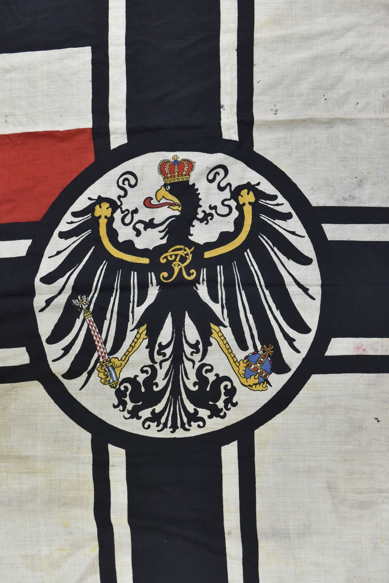 Grand drapeau imperial allemand. Large imperial german flag. Grosse Reichskriegsflagge Kaiserkiche K - Image 2 of 4