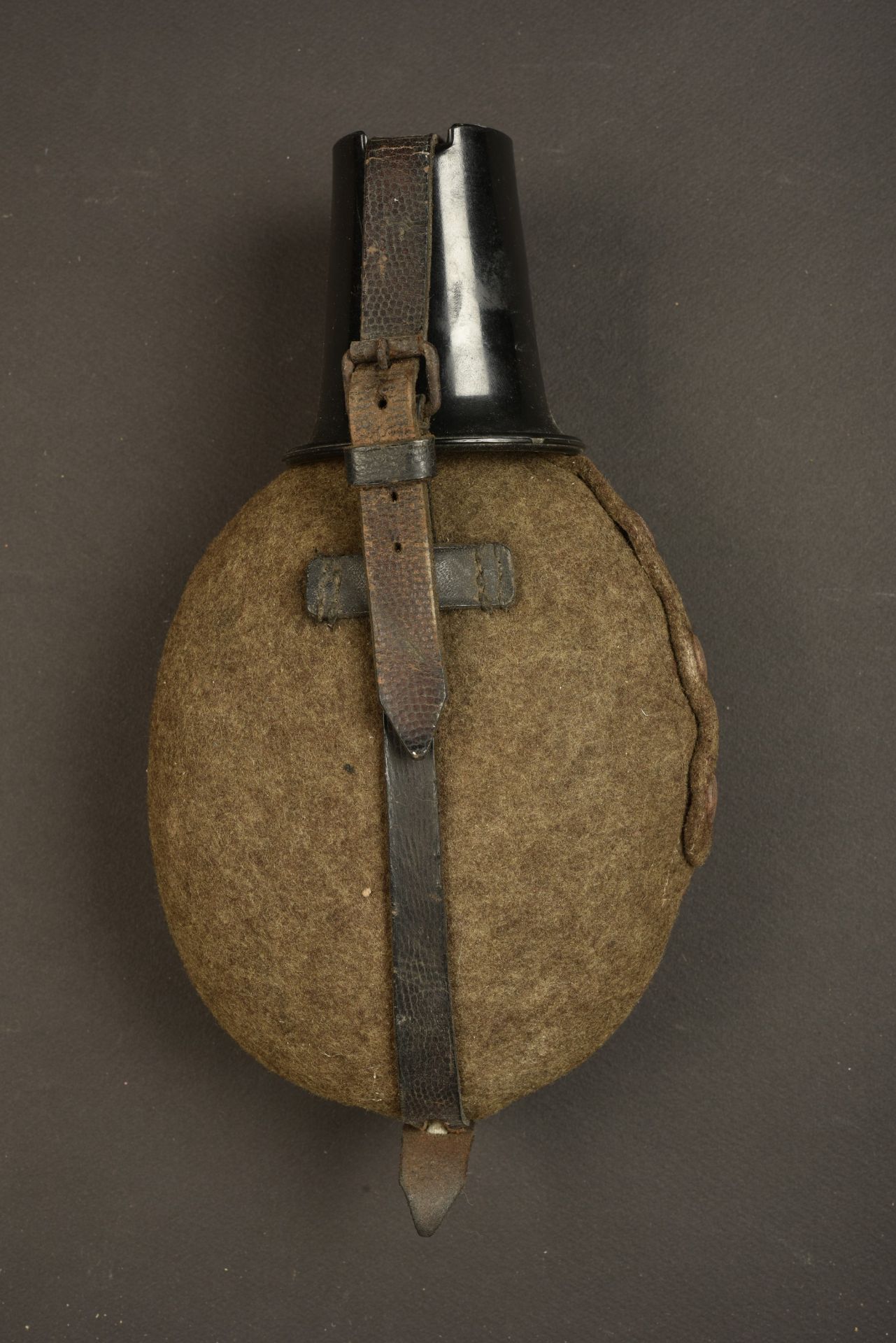 Gourde allemande. German canteen. 