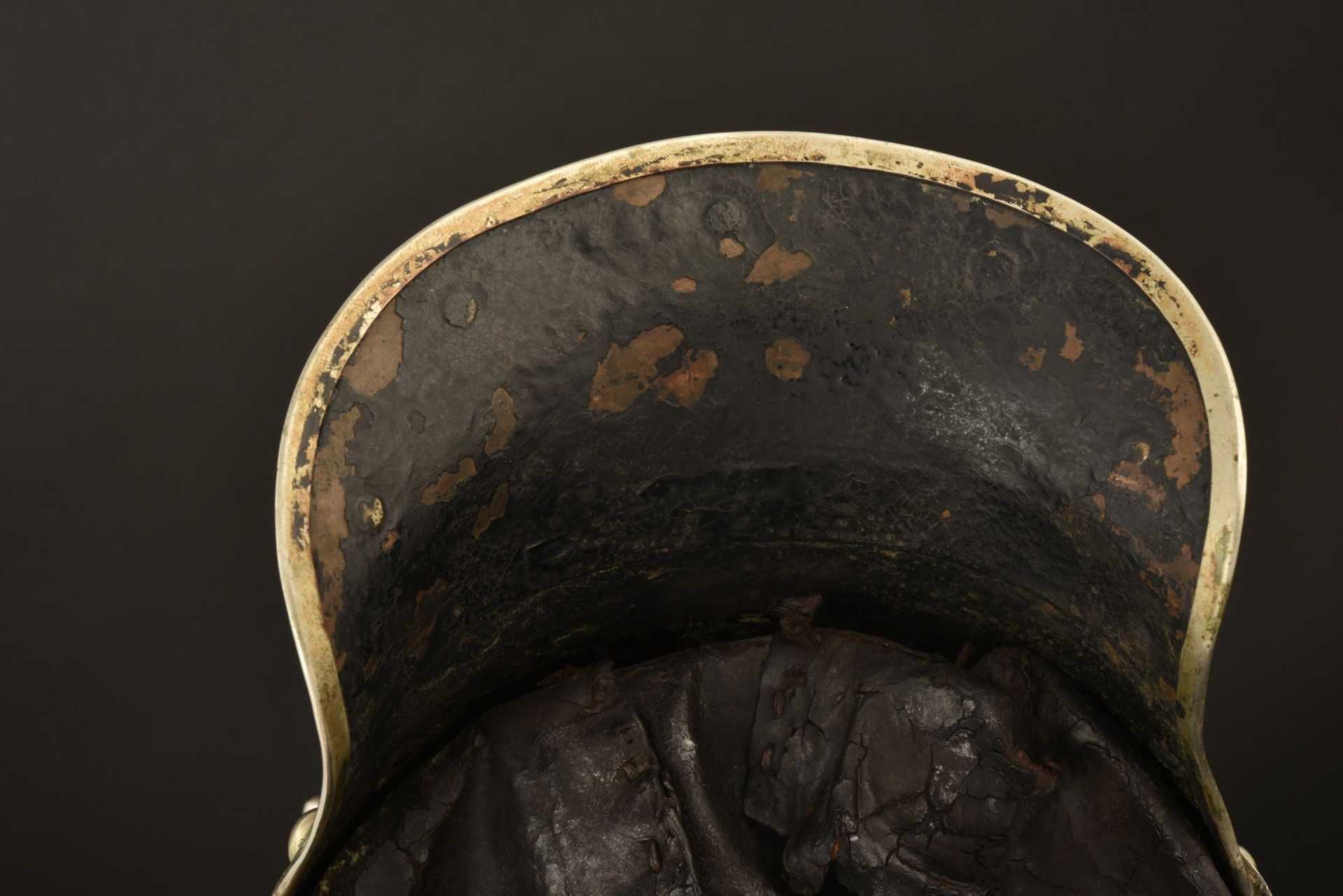 Casque de Garde Kurassier modele 1889 en grande tenue. Guard Cuirassier spiked helmet with parade ea - Image 4 of 5