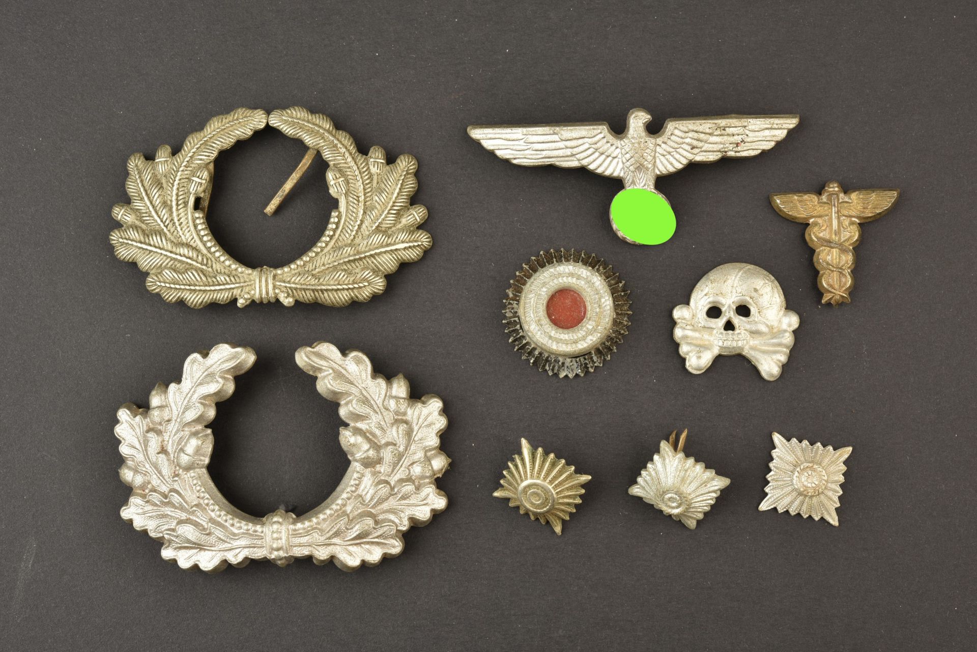 Ensemble d insignes allemands. German insignia set. 