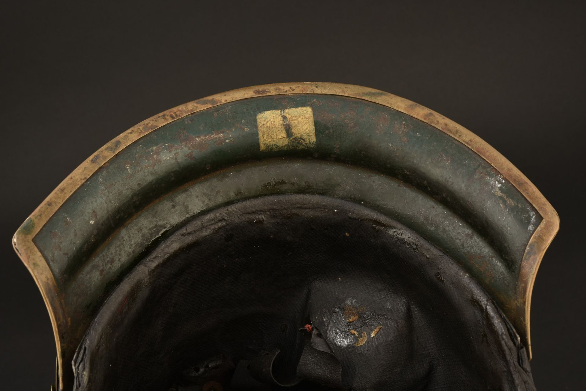 Casque a pointe de Kurassier modele 1862. Cuirassier spiked helmet pattern 1862. Kurassier Pickelhau - Image 2 of 4