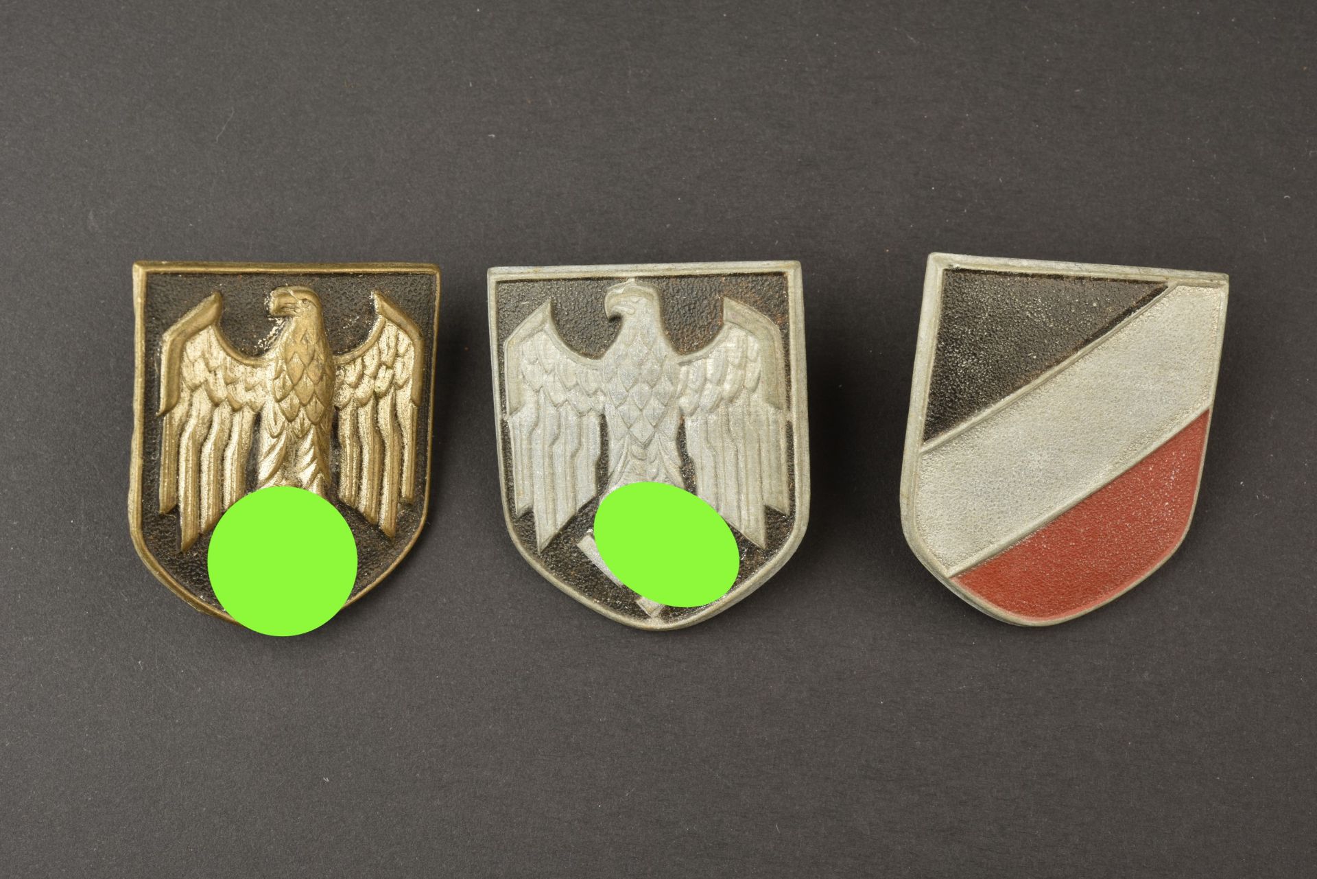 Ensemble d insignes de l Afrikakorps. AK insignia set.