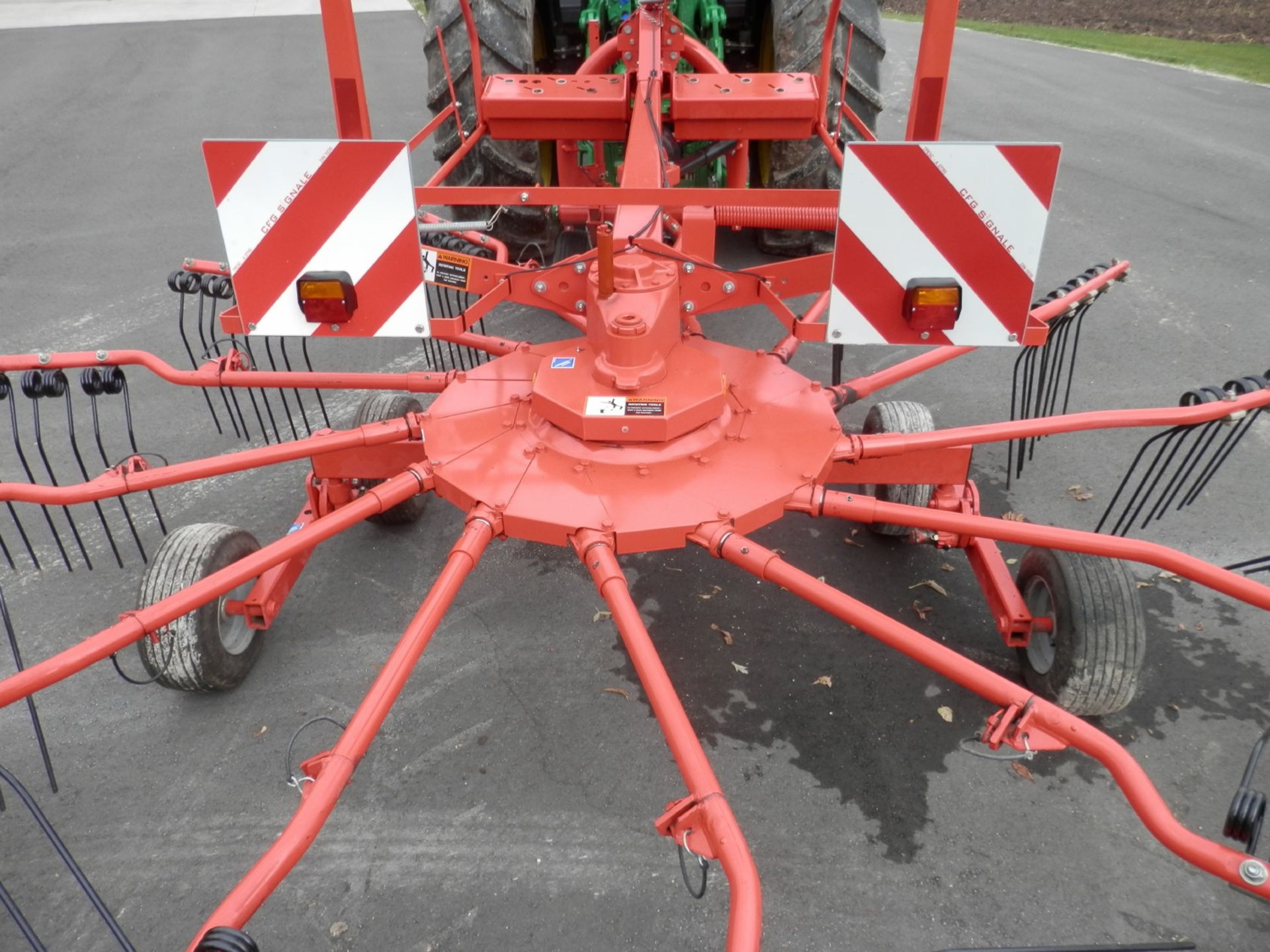 KUHN GA 4521GM 13' 9" ROTARY RAKE - Image 2 of 13