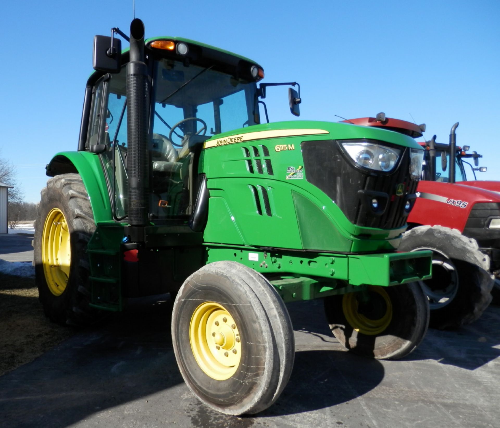 JOHN DEERE 6115M 2WD TRACTOR - Image 5 of 12