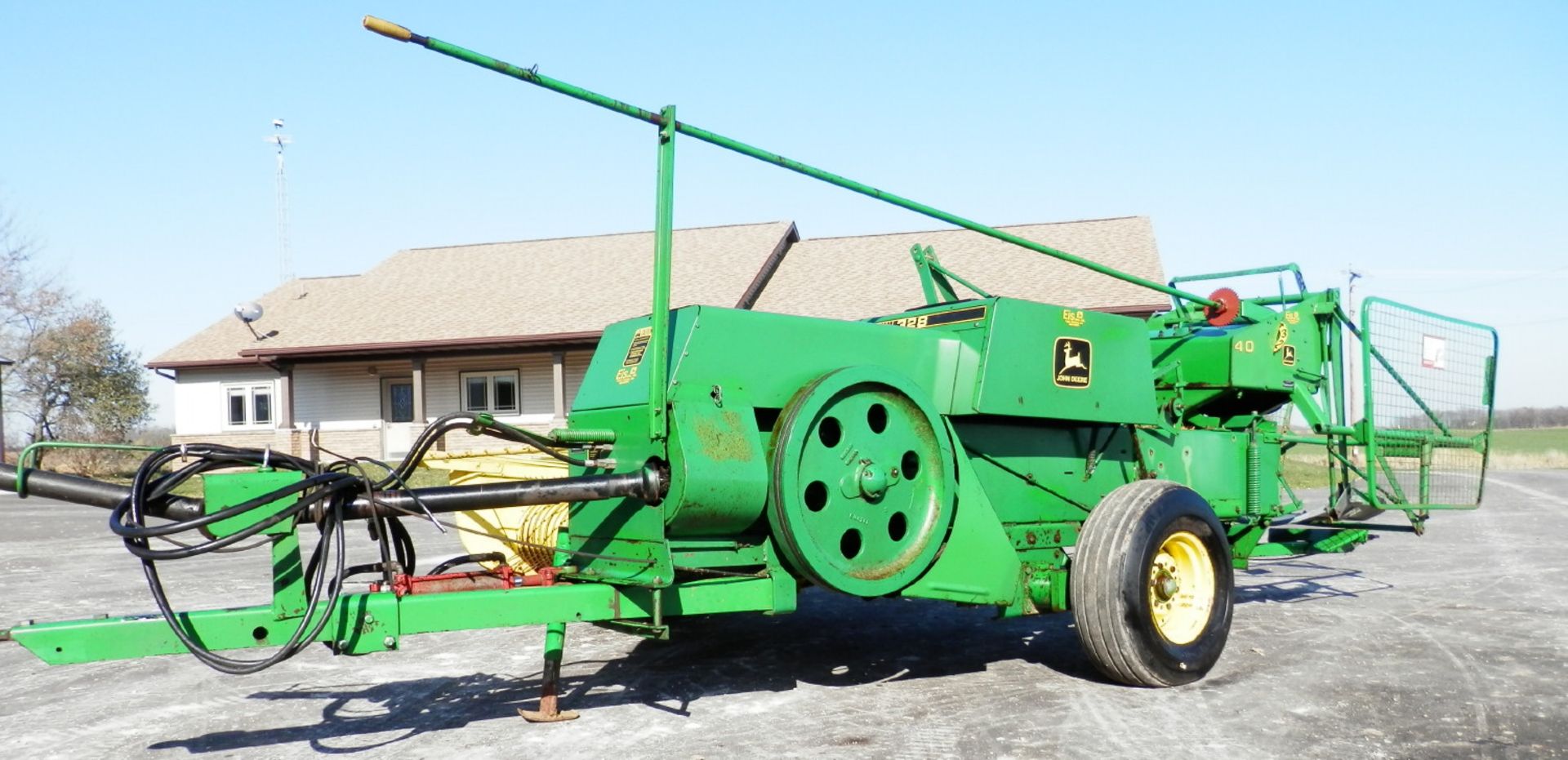 JOHN DEERE 328 SMALL SQUARE BALER - Image 6 of 12