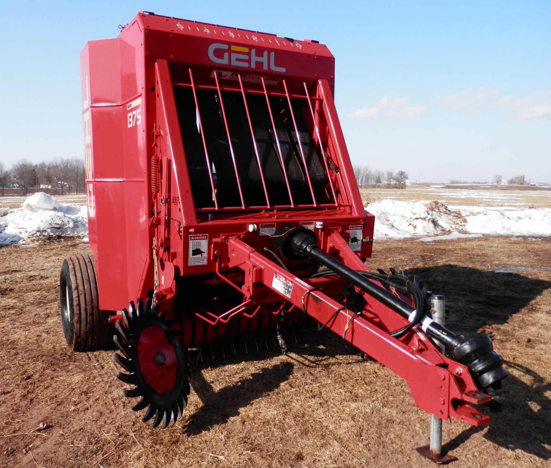 GEHL 1375 TDC ROUND BALER - Image 2 of 10