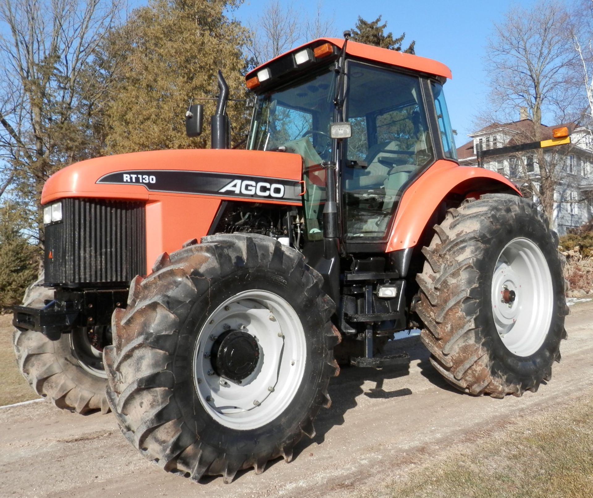 AGCO RT130 MFWD TRACTOR - Image 3 of 10