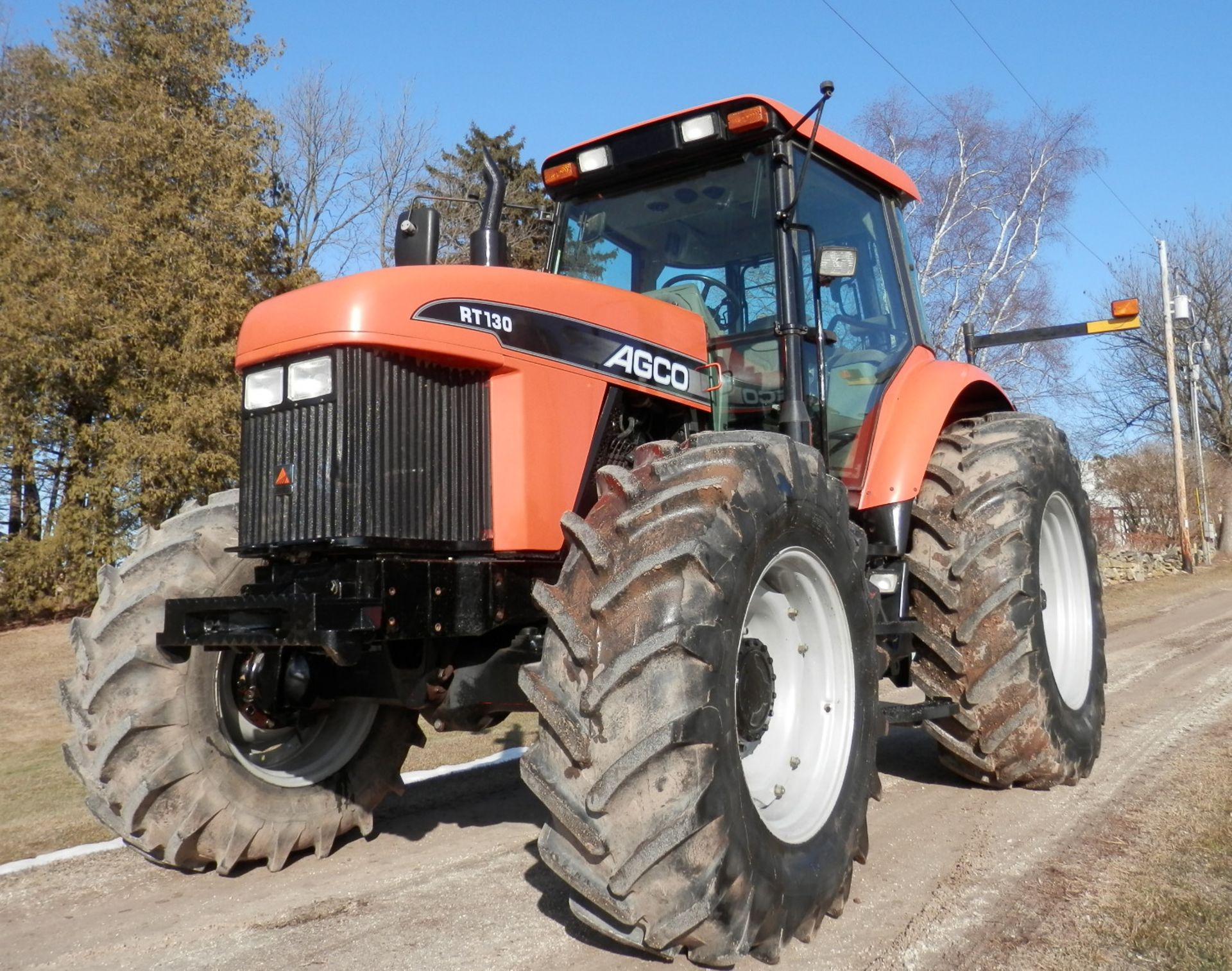 AGCO RT130 MFWD TRACTOR - Image 7 of 10