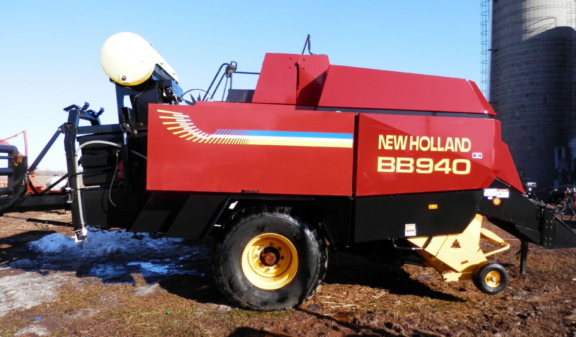 NEW HOLLAND BB940P BIG SQUARE BALER - Image 4 of 16