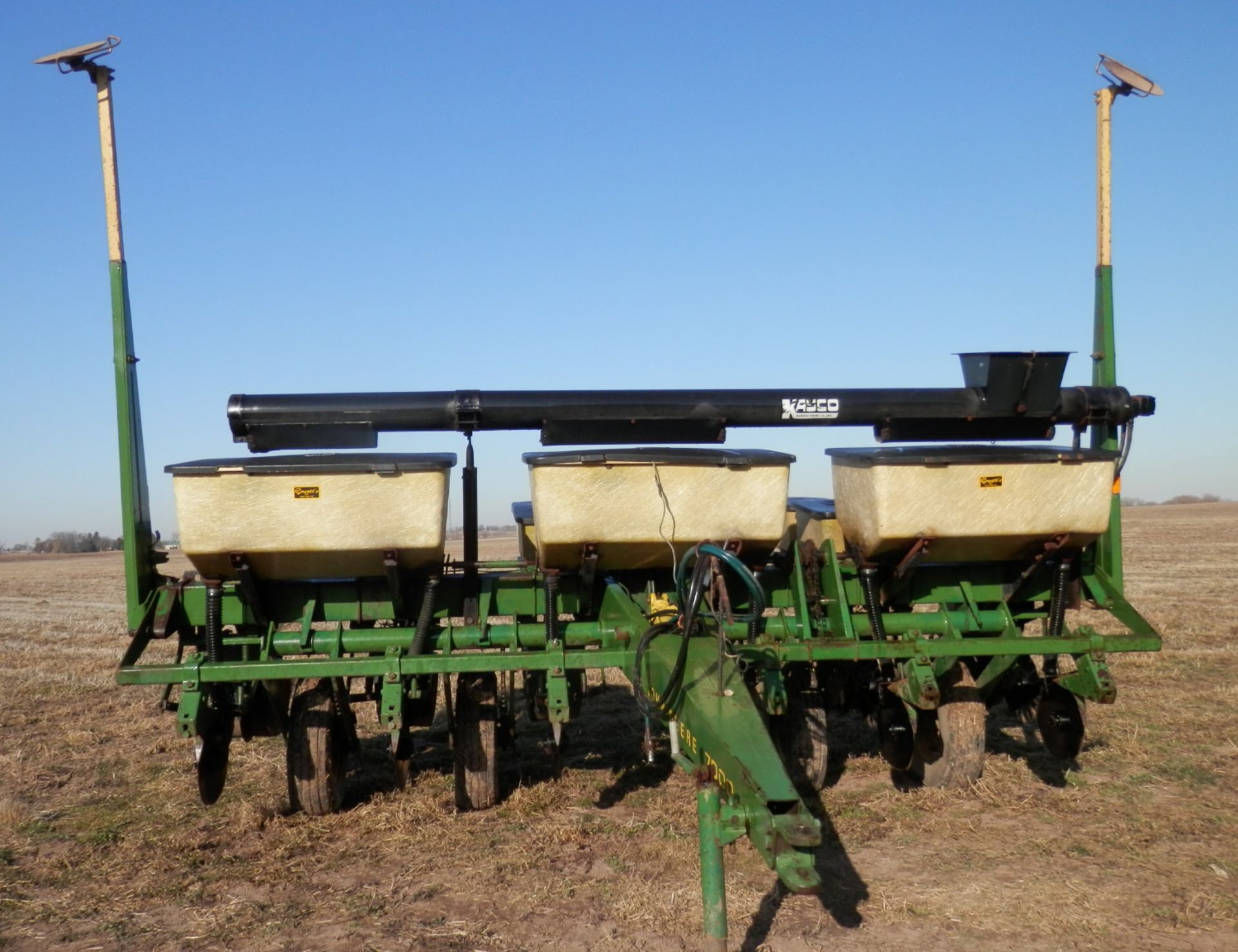 JOHN DEERE 7000 6R NARROW PLANTER - Image 2 of 7