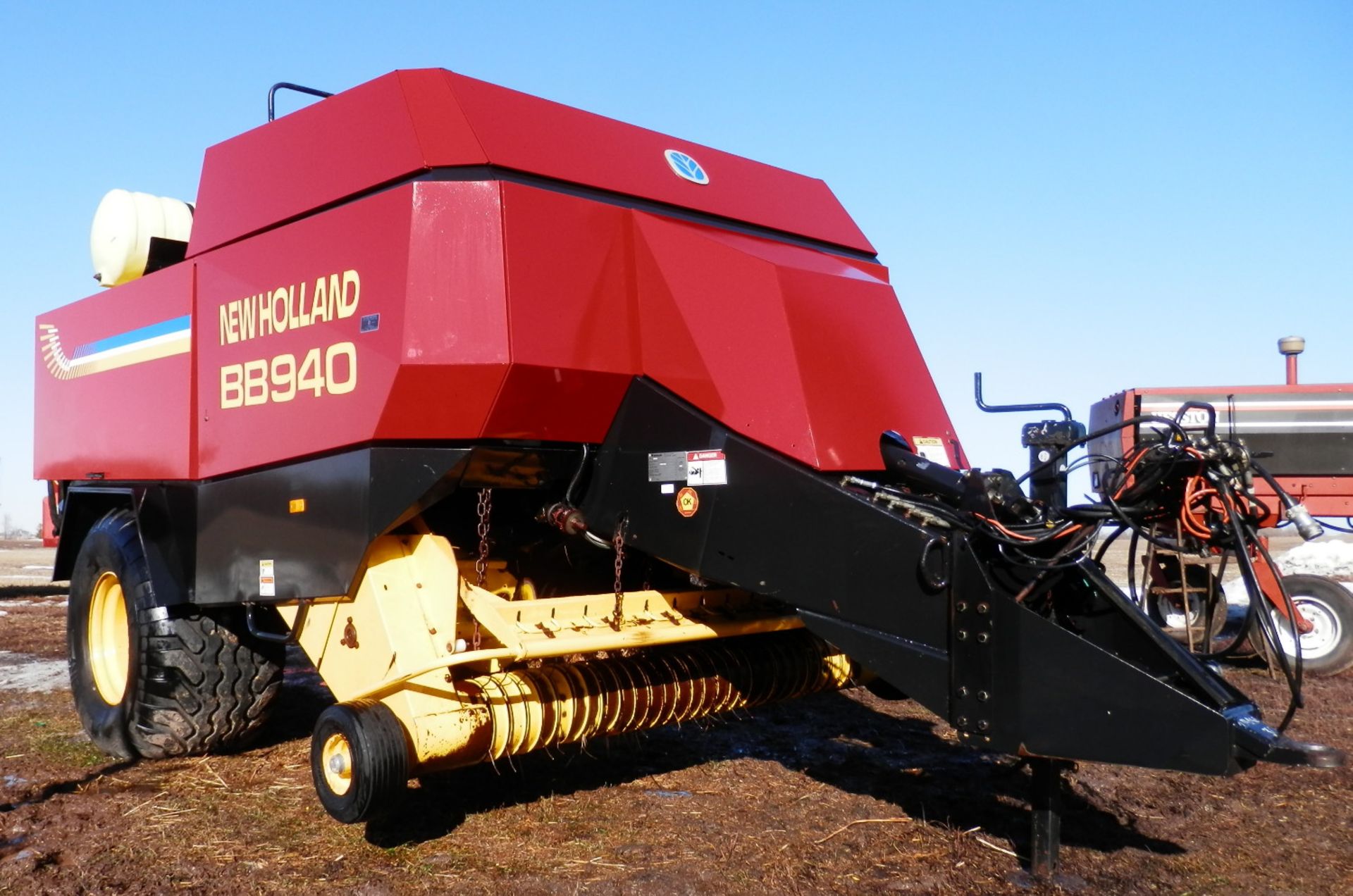 NEW HOLLAND BB940P BIG SQUARE BALER