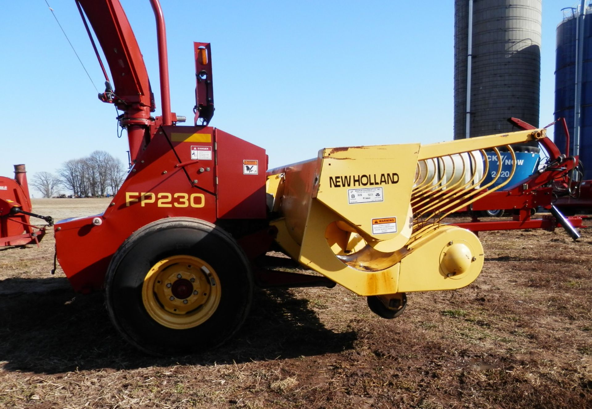 FIAT NEW HOLLAND FP230 FORAGE CHOPPER - Image 5 of 10