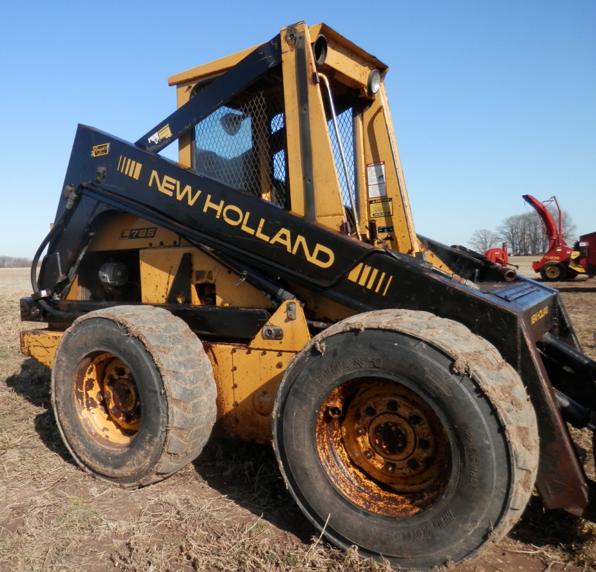 NEW HOLLAND L785 2 SPD. SKIDSTEER - Image 3 of 7