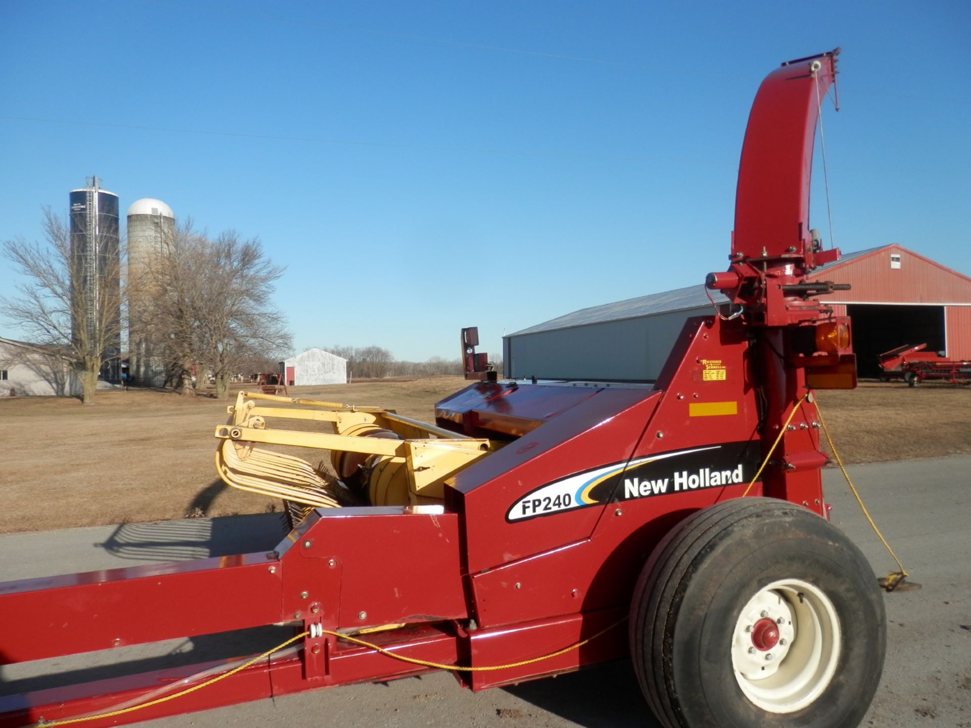 NEW HOLLAND FP240 FORAGE HARVESTOR COMPLETE PACKAGE W/HEADS - Image 11 of 15