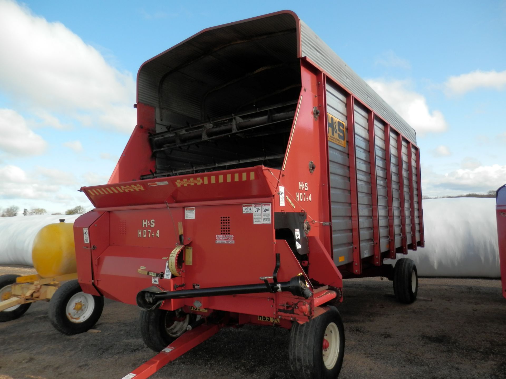 H&S HD 7+4 18' LH FORAGE WAGON - Image 2 of 8