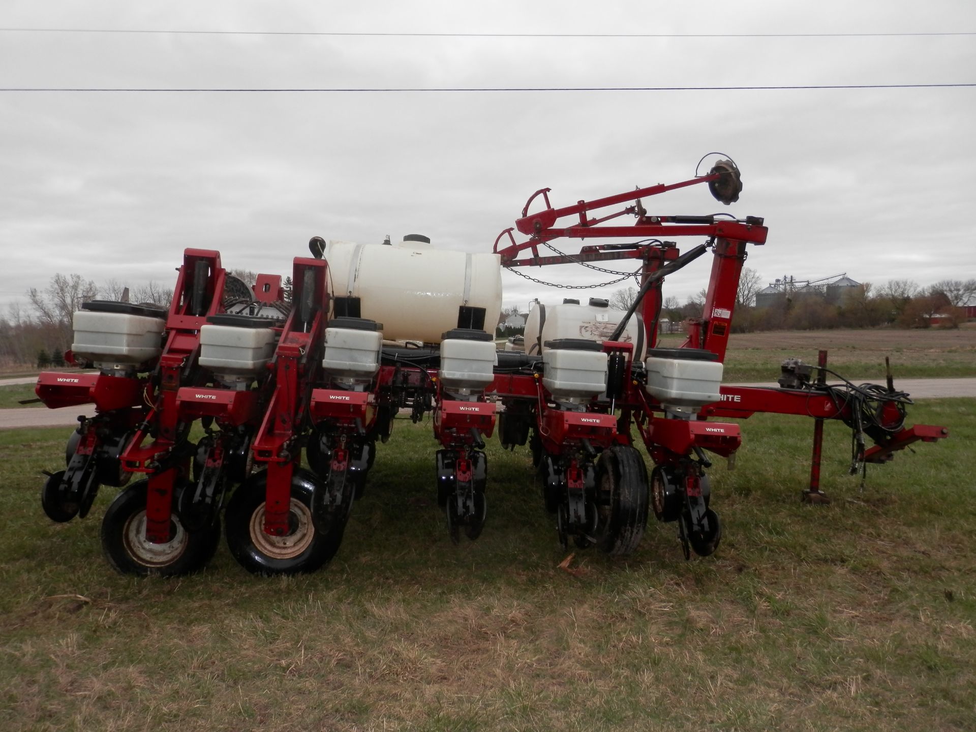 AGCO WHITE 6180 CORN FORAGE SOYBEAN 12R PLANTER - Image 9 of 9