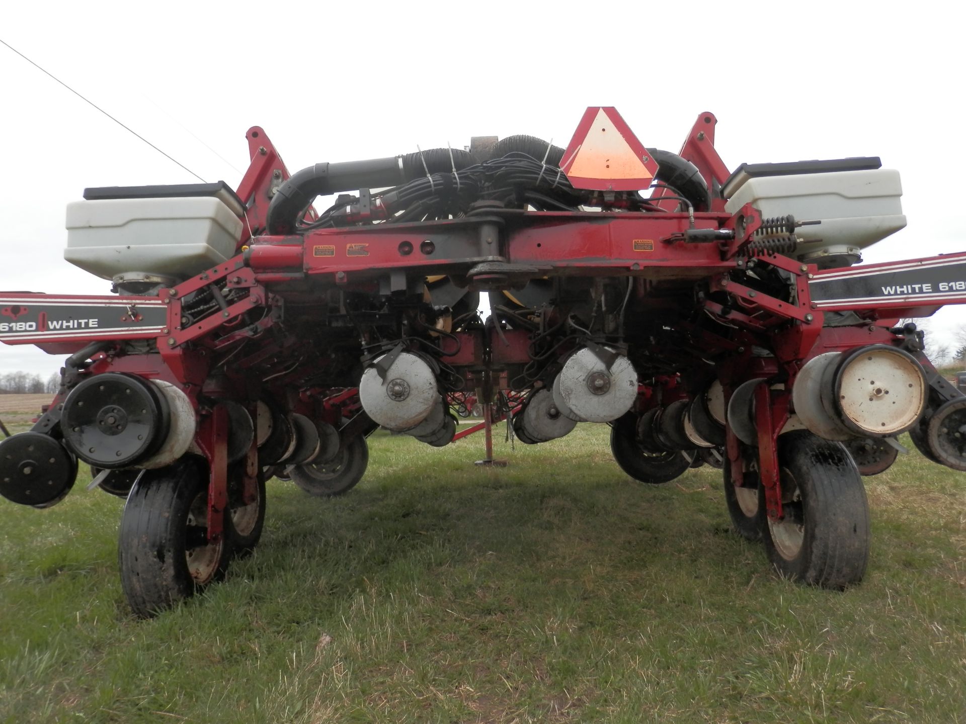 AGCO WHITE 6180 CORN FORAGE SOYBEAN 12R PLANTER - Image 7 of 9