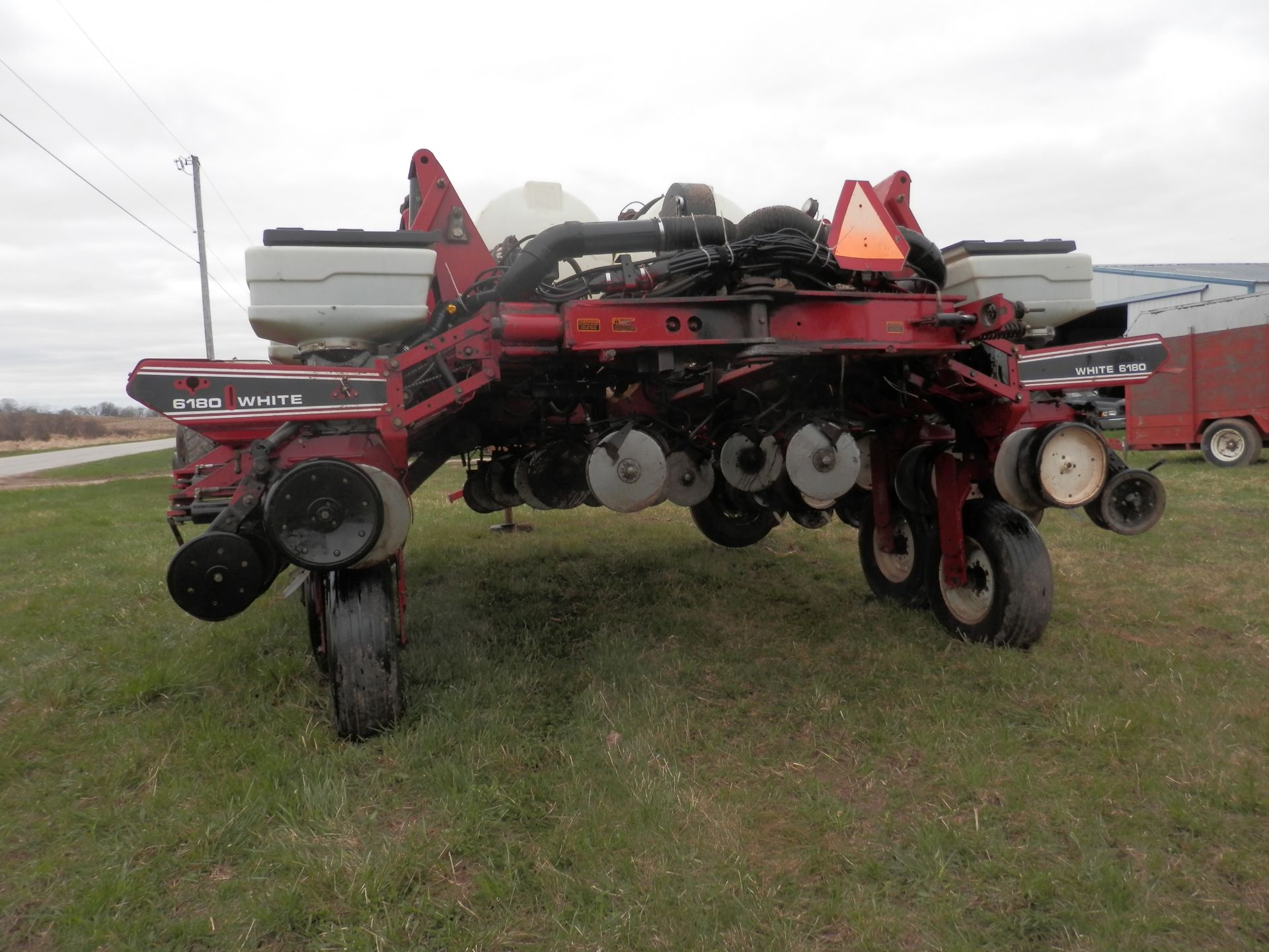 AGCO WHITE 6180 CORN FORAGE SOYBEAN 12R PLANTER - Image 6 of 9