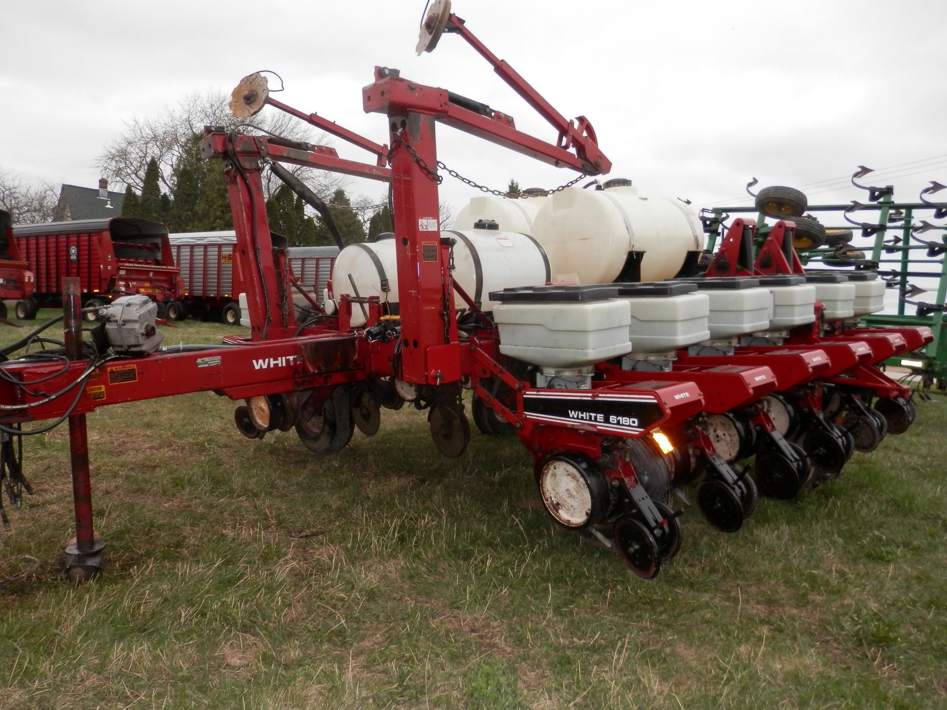 AGCO WHITE 6180 CORN FORAGE SOYBEAN 12R PLANTER - Image 3 of 9