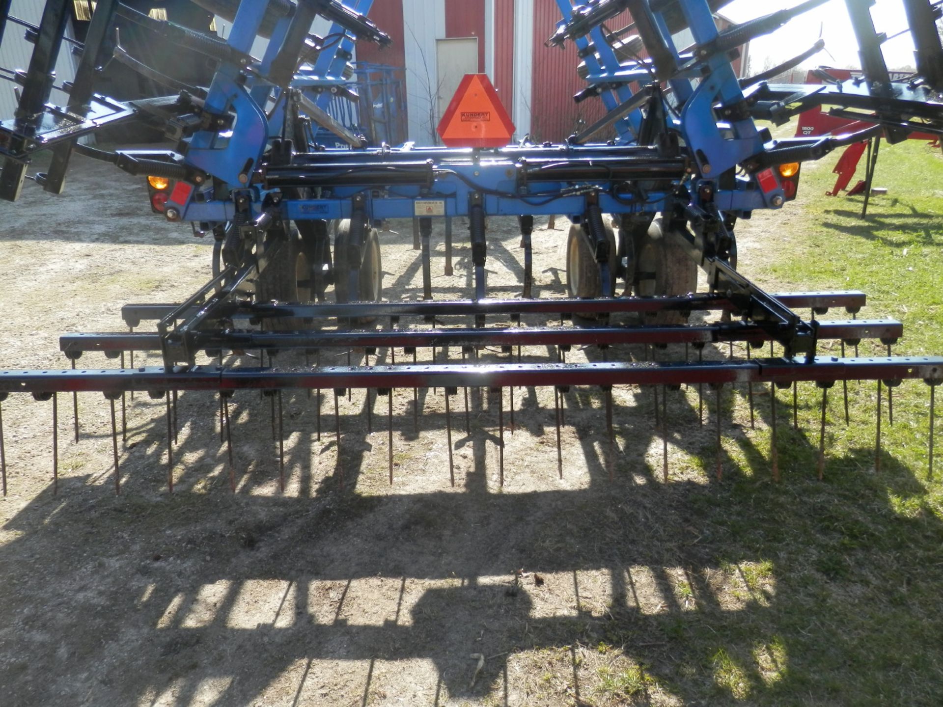 DMI TIGERMATE II 22' FIELD CULTIVATOR - Image 11 of 13