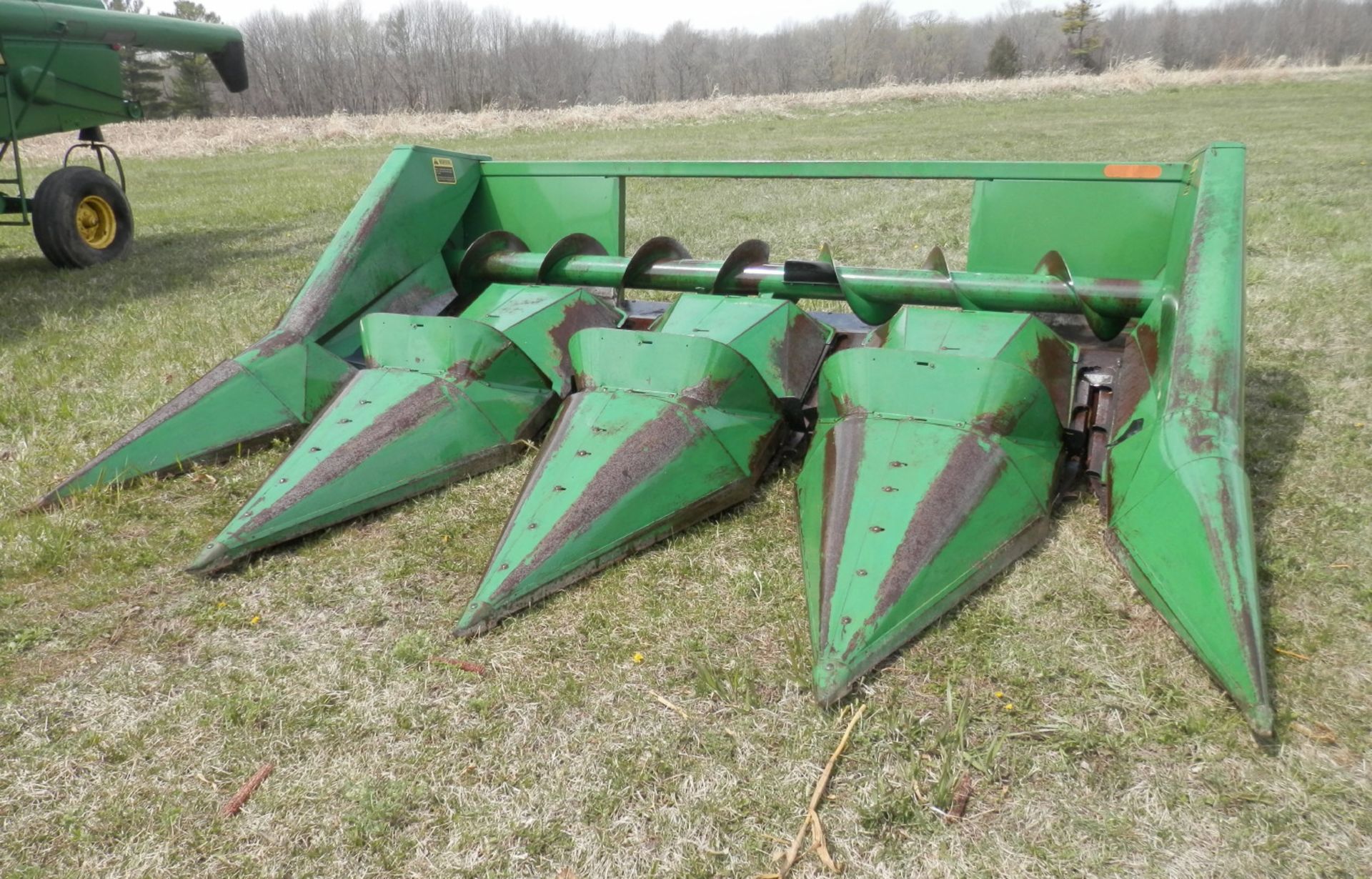 JOHN DEERE 444 4R WIDE CORNHEAD - Image 2 of 6