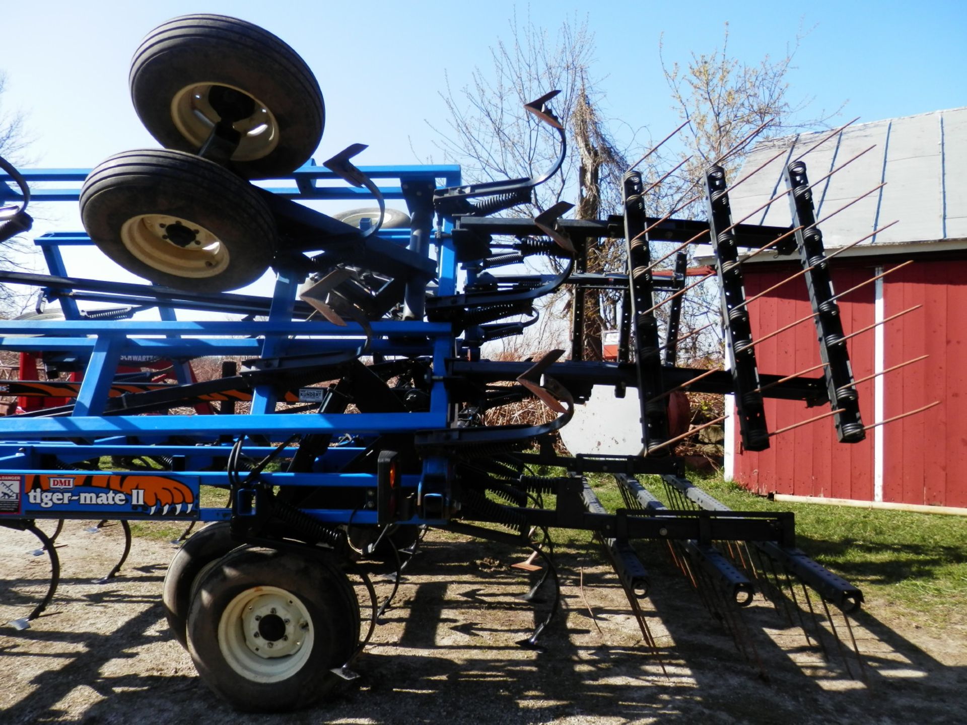 DMI TIGERMATE II 22' FIELD CULTIVATOR - Image 8 of 13