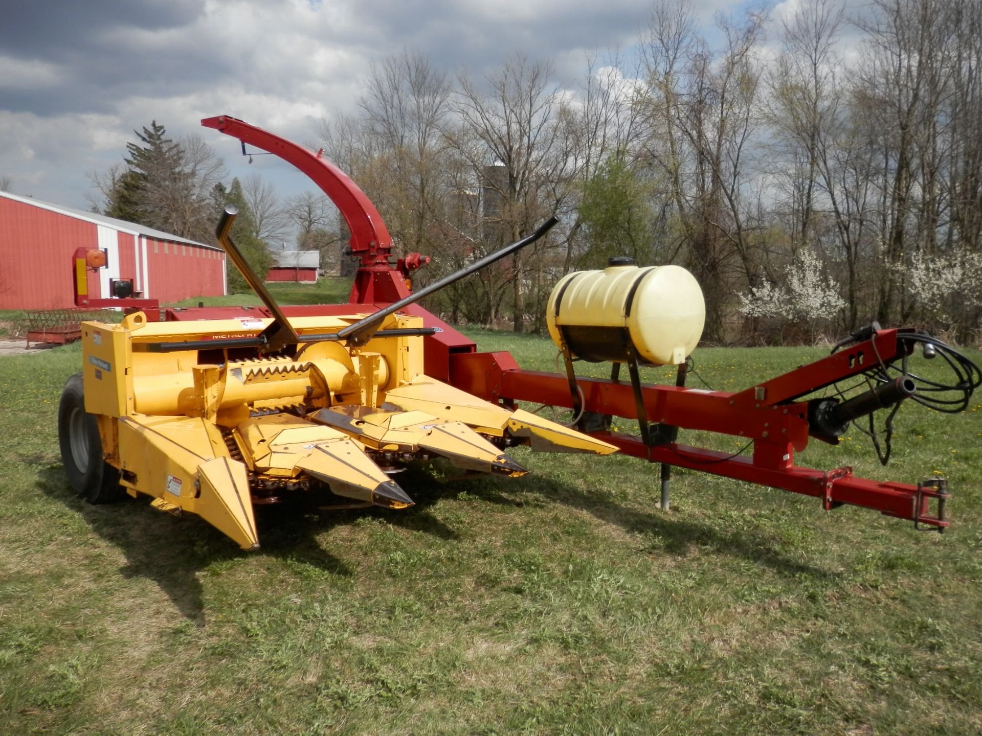 FIAT NH FP 240PT FORAGE CHOPPER PACKAGE with 9' HH and 3PN Corn Head - Image 2 of 14