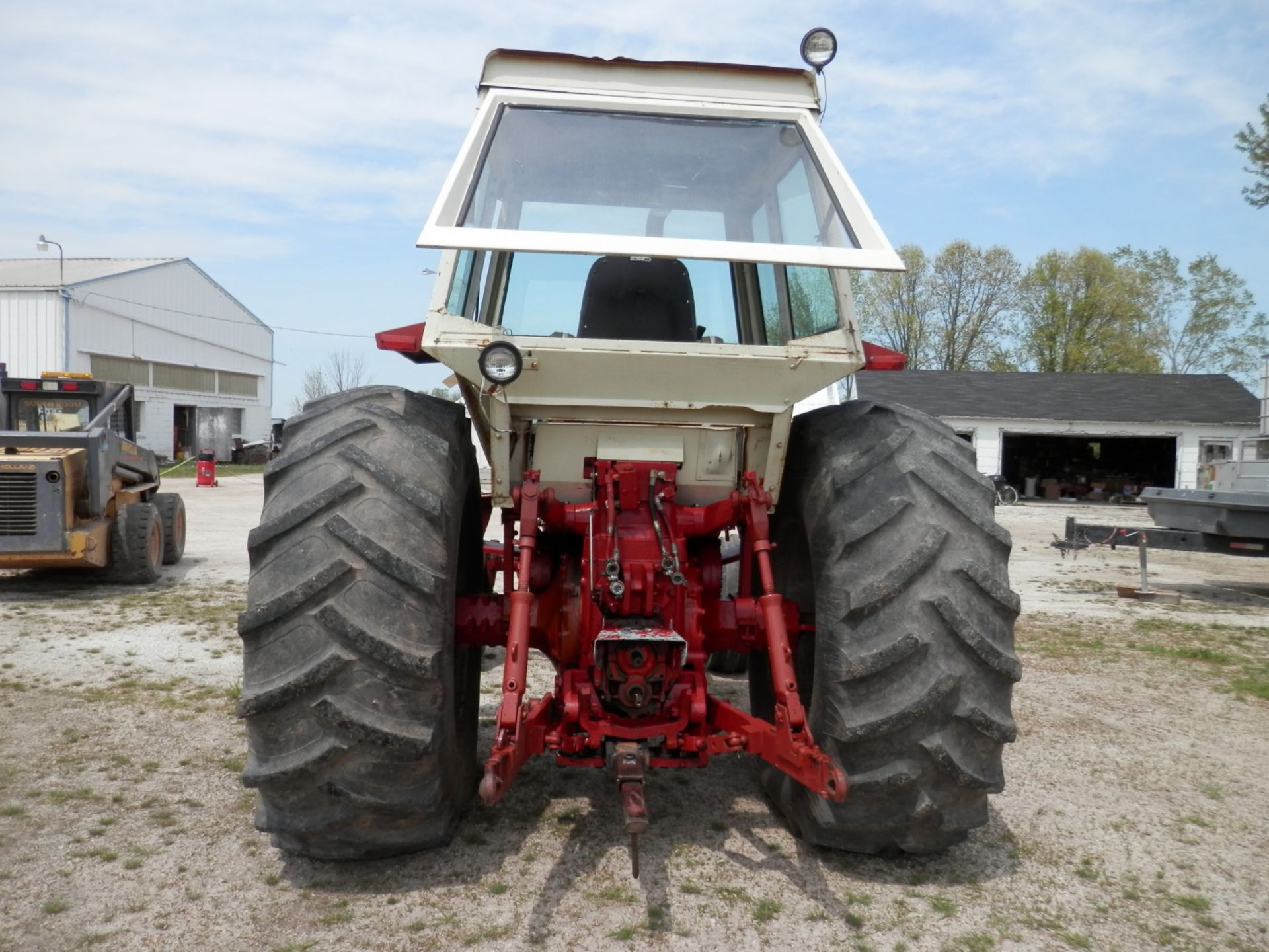 INTERNATIONAL 1456 TURBO TRACTOR - Image 4 of 8