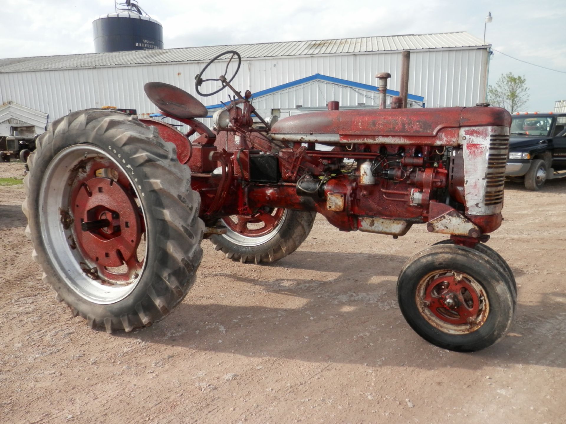 INTERNATIONAL FARMALL C TRACTOR