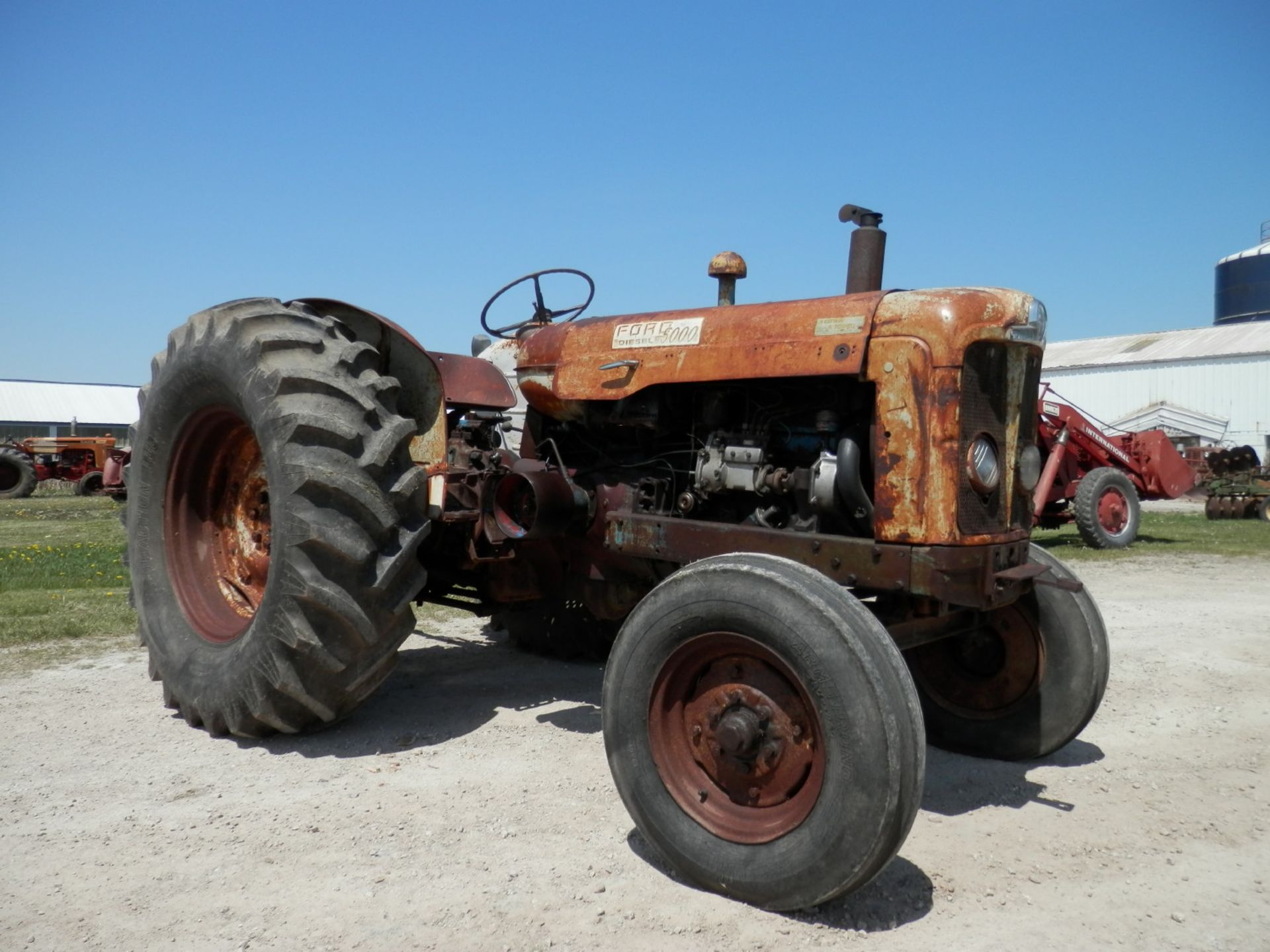 FORD 5000 SUPER MAJOR DIESEL TRACTOR