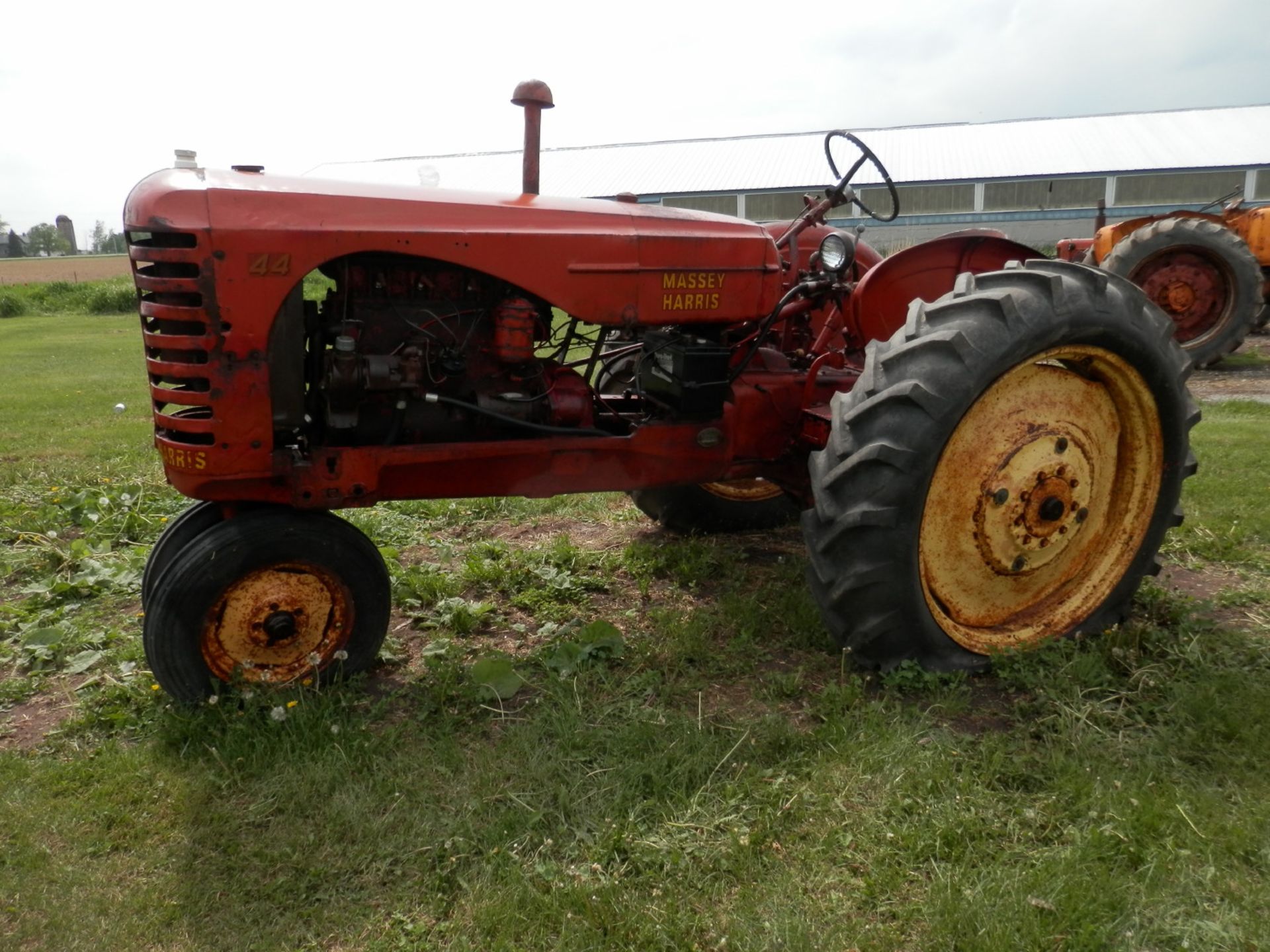 MASSEY HARRIS 44-GR TRACTOR - Image 3 of 6