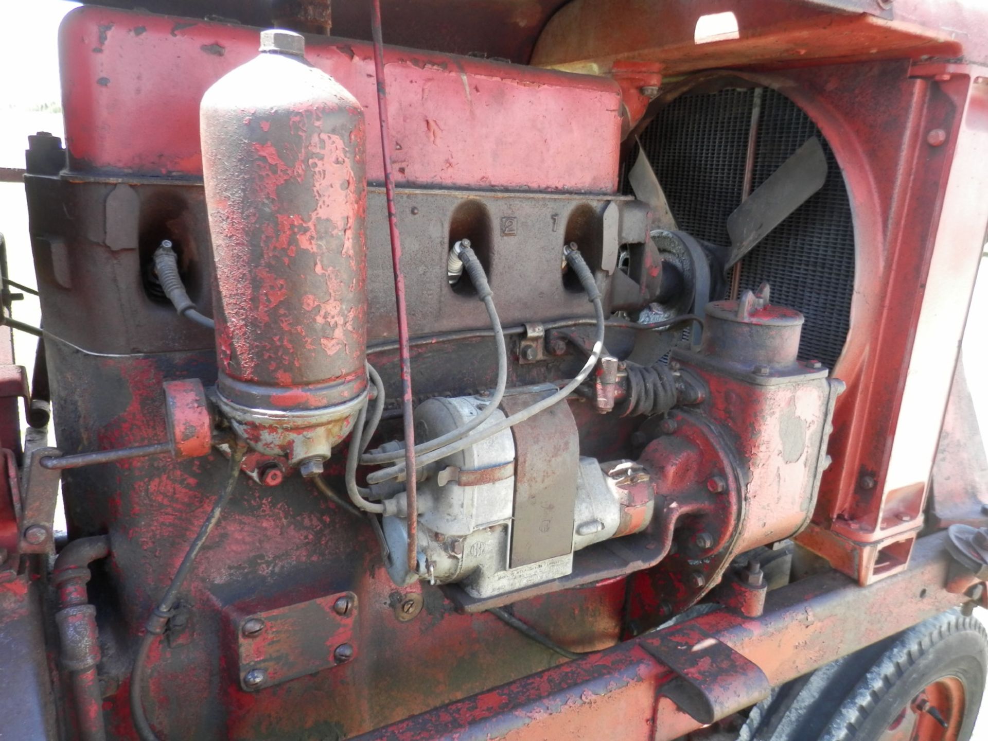 INTERNATIONAL HARVESTER F-20 TRACTOR - Image 6 of 10