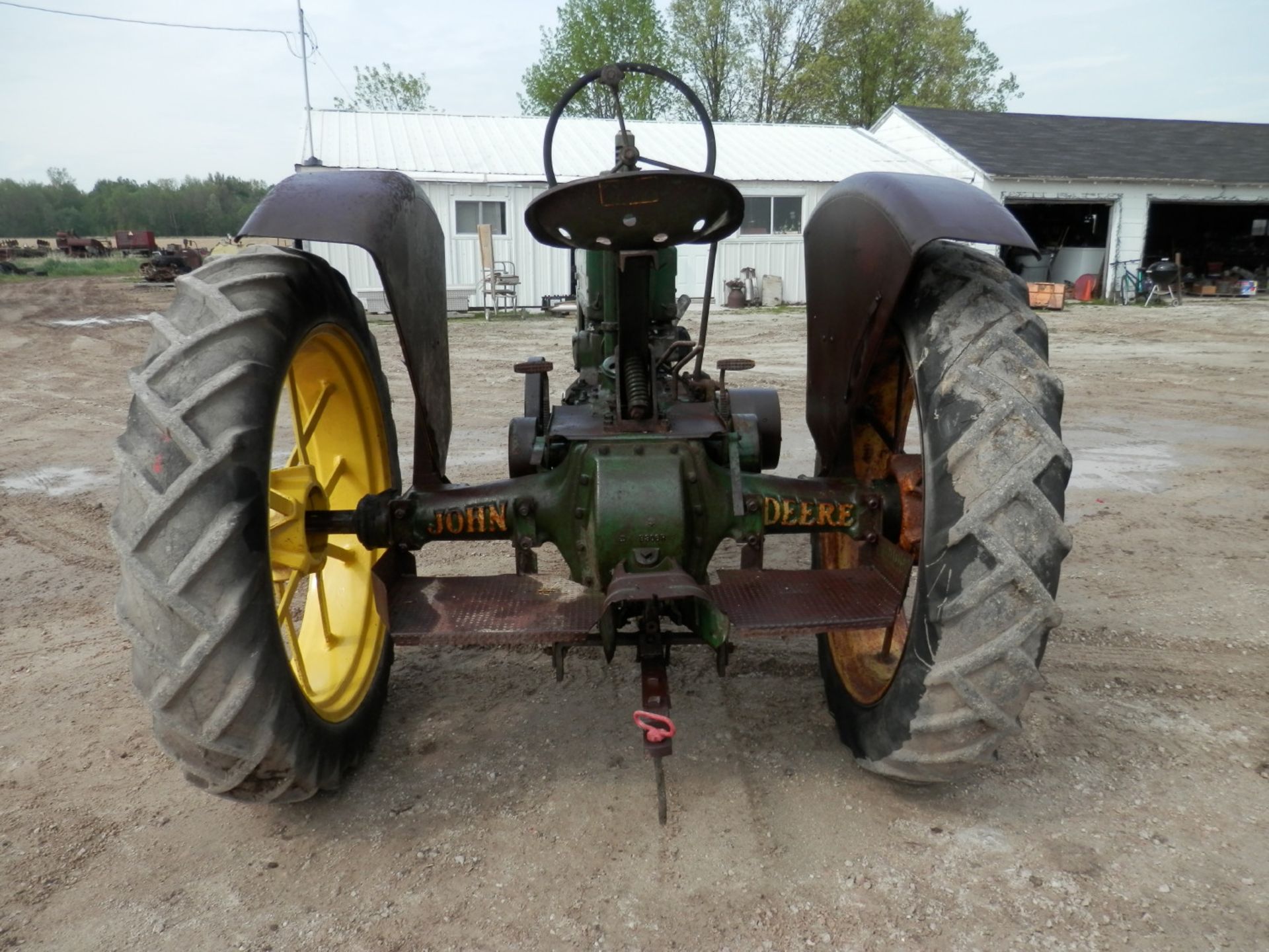 JOHN DEERE B TRACTOR - Image 3 of 5