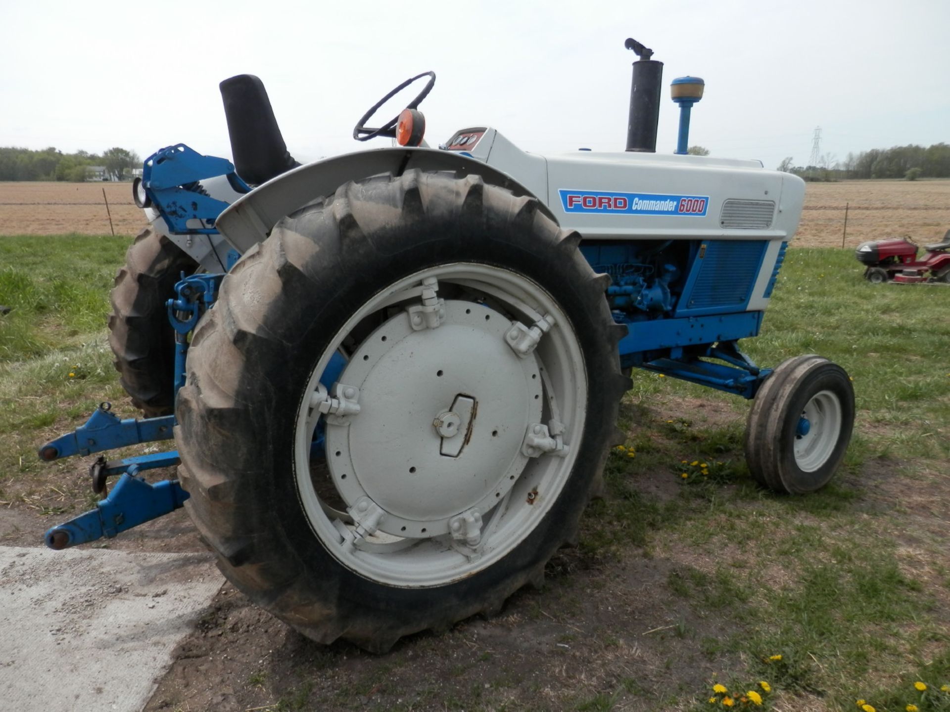 FORD 6000 COMMANDER DIESEL TRACTOR - Image 4 of 8