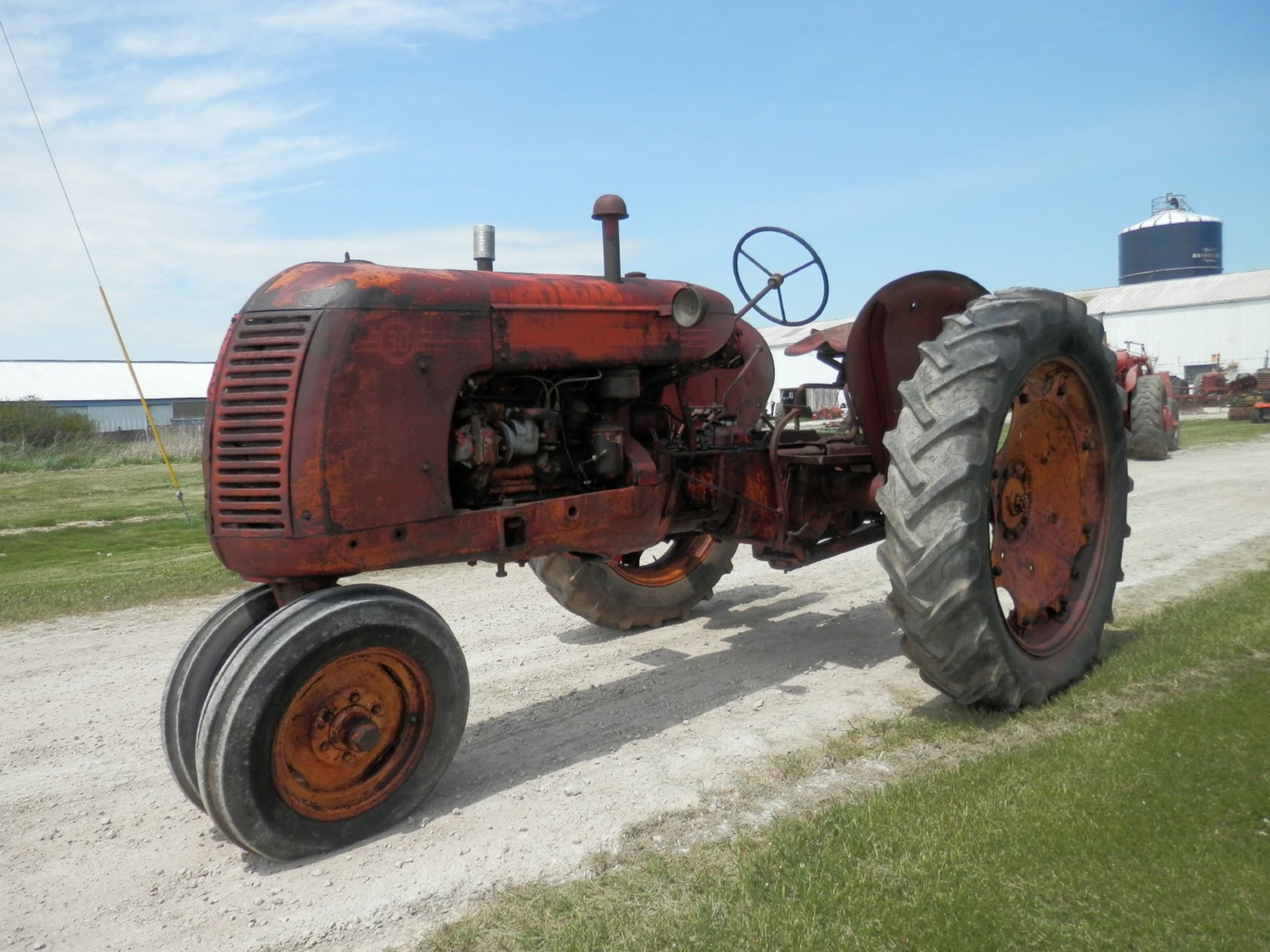 COCKSHUTT 30 NF TRACTOR