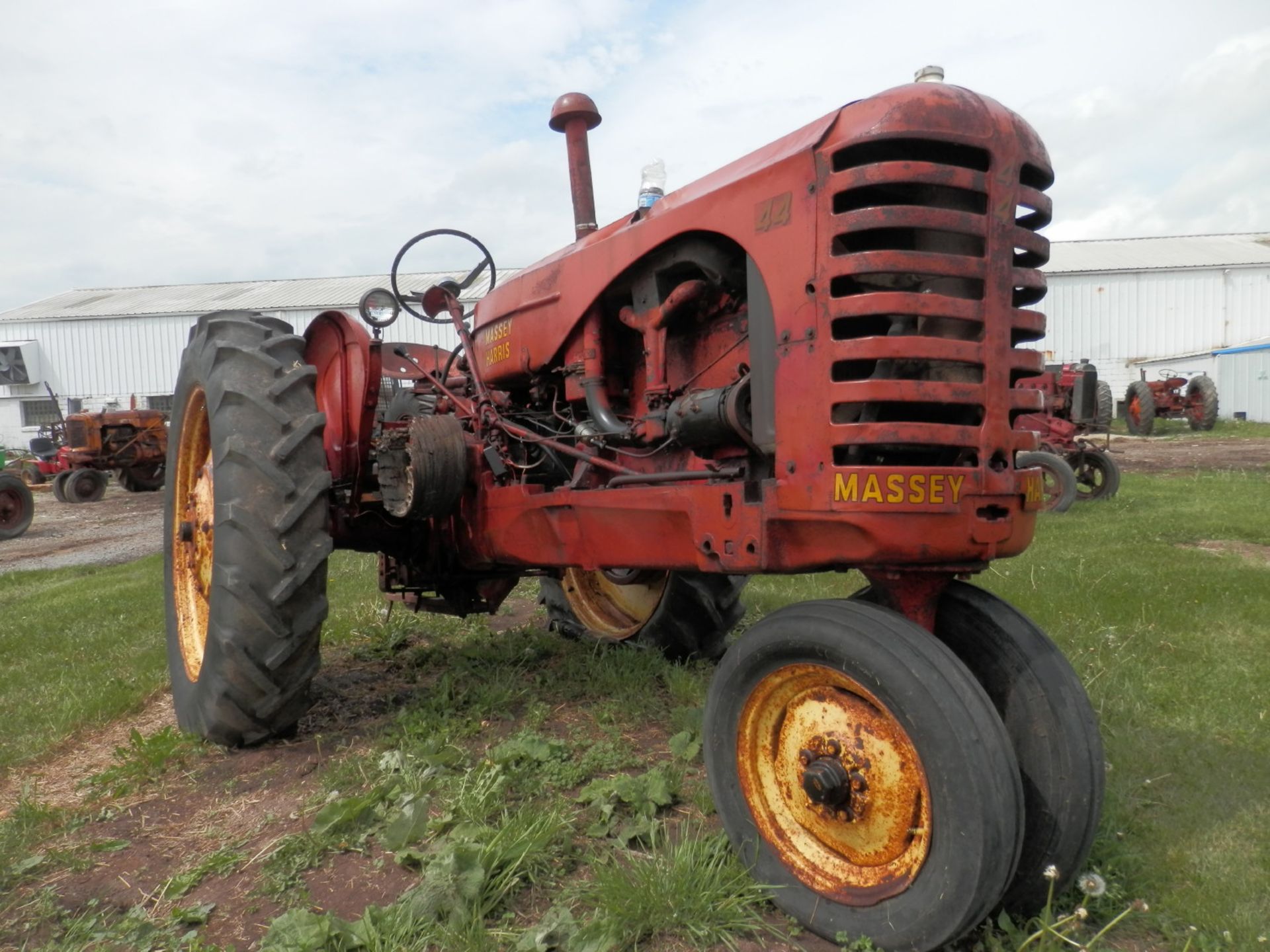 MASSEY HARRIS 44-GR TRACTOR - Image 2 of 6