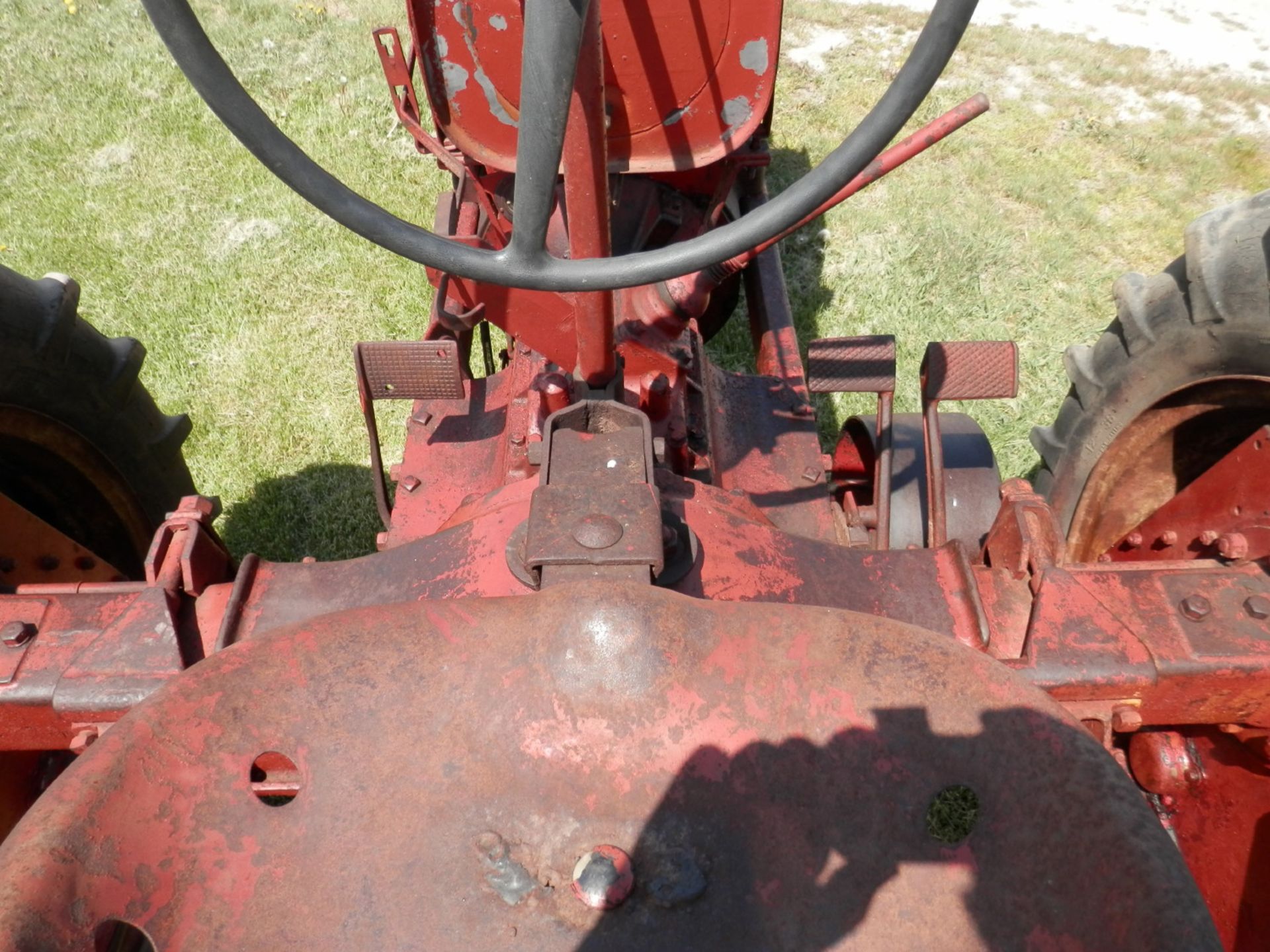 INTERNATIONAL HARVESTER F-20 TRACTOR - Image 5 of 10