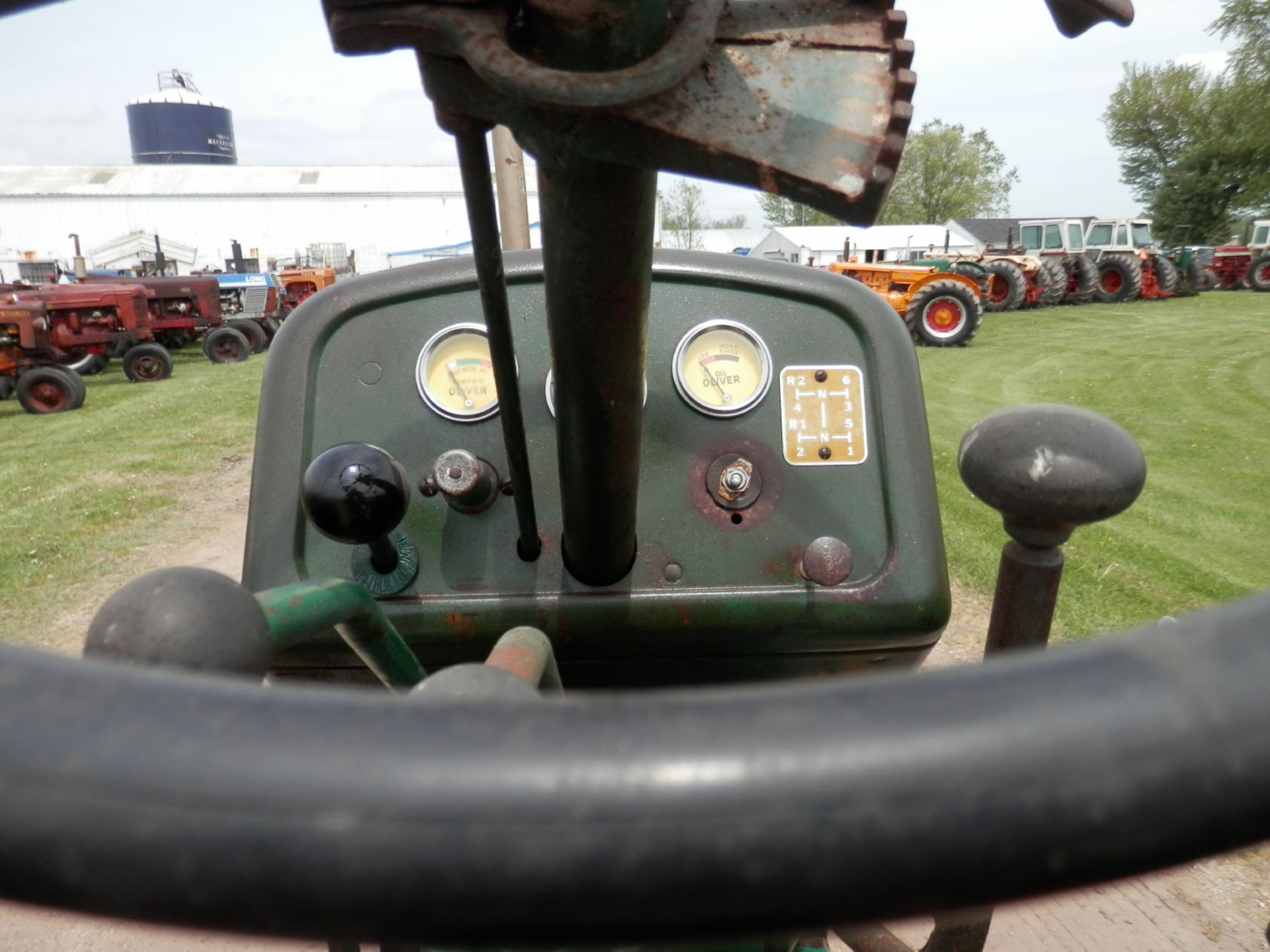 OLIVER ROW CROP "77" TRACTOR - Image 9 of 13